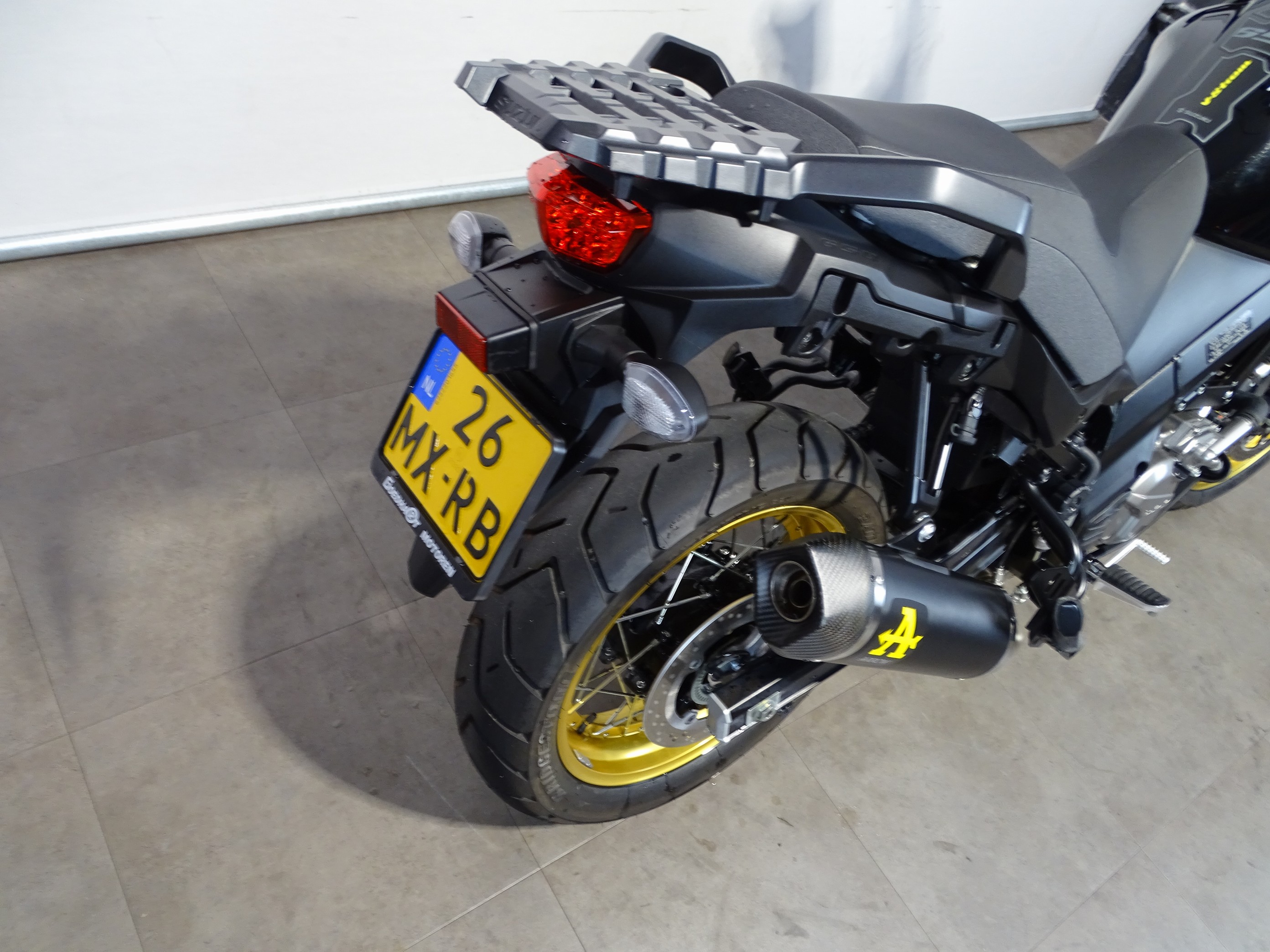 SUZUKI DL 650 XTA