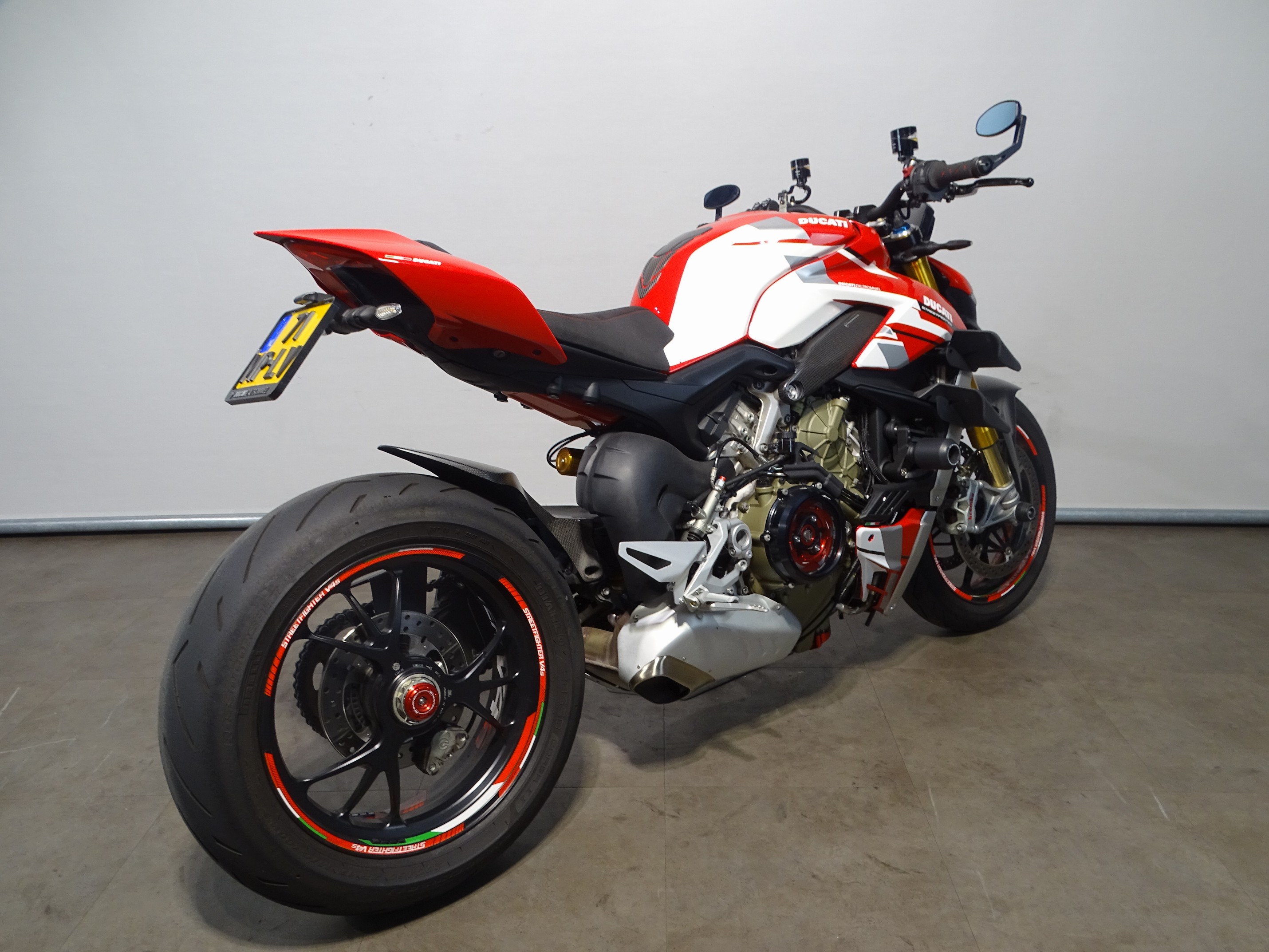 DUCATI STREETFIGHTER V4 S