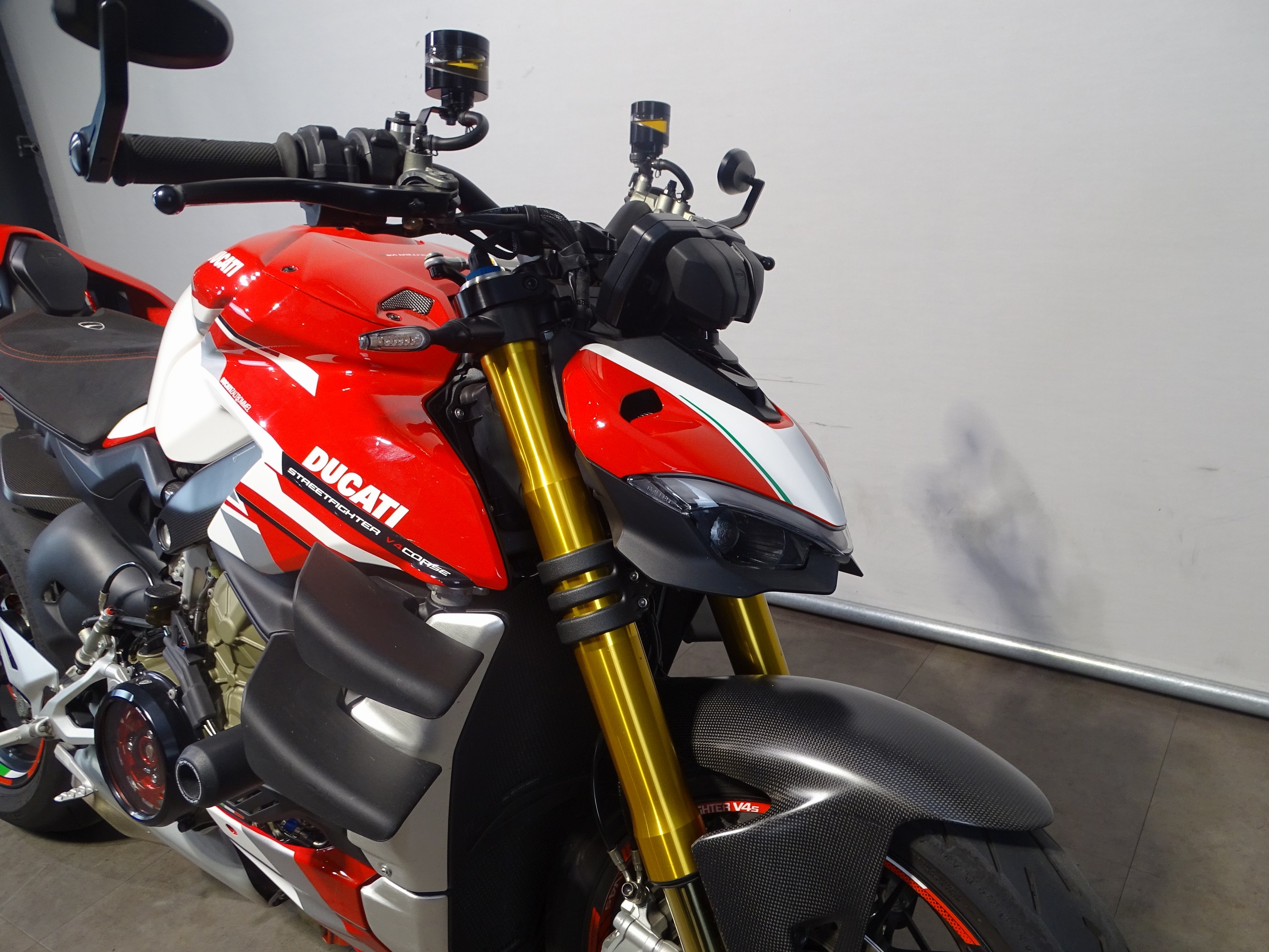 DUCATI STREETFIGHTER V4 S