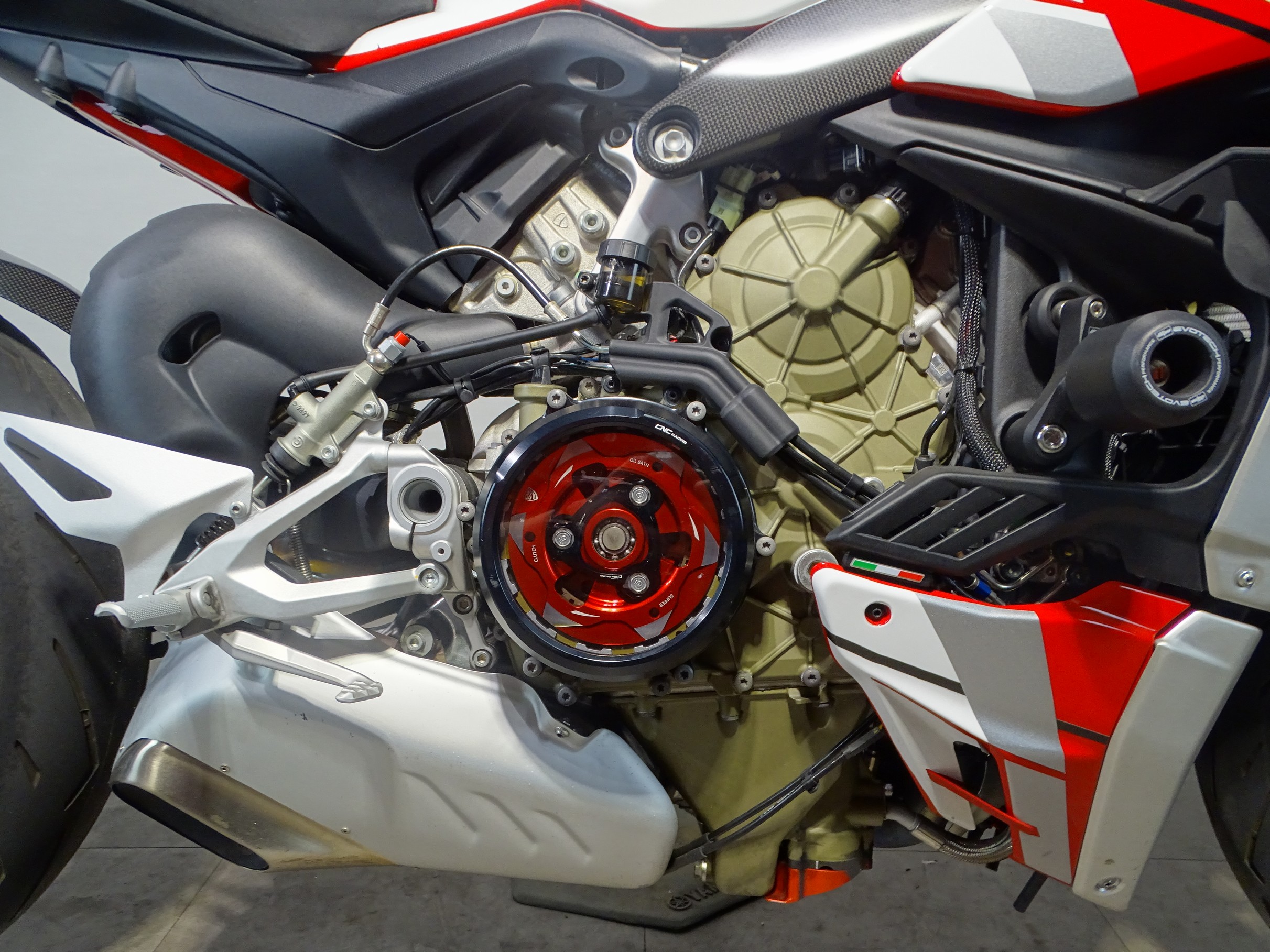 DUCATI STREETFIGHTER V4 S