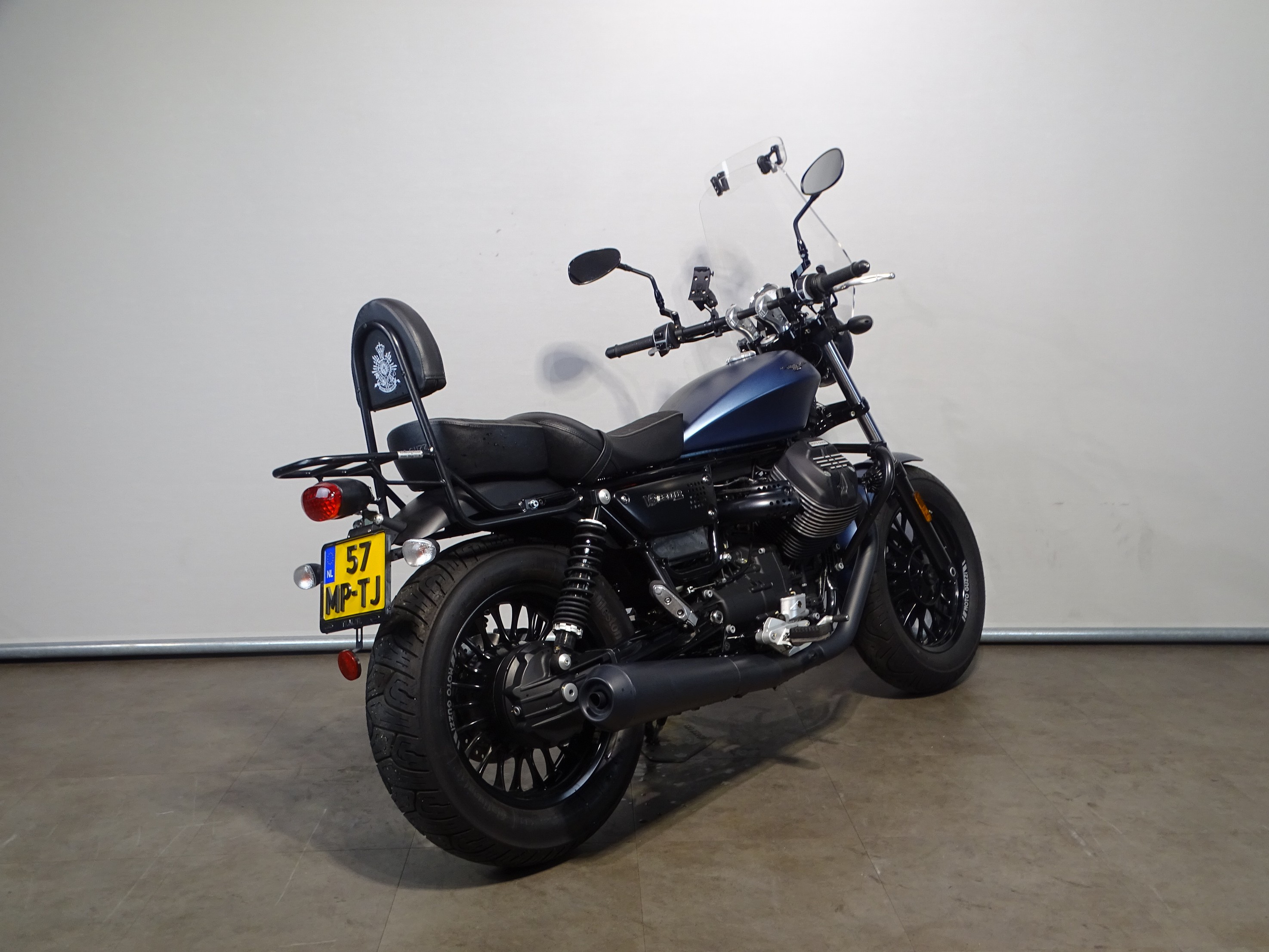 MOTO GUZZI V 9 BOBBER