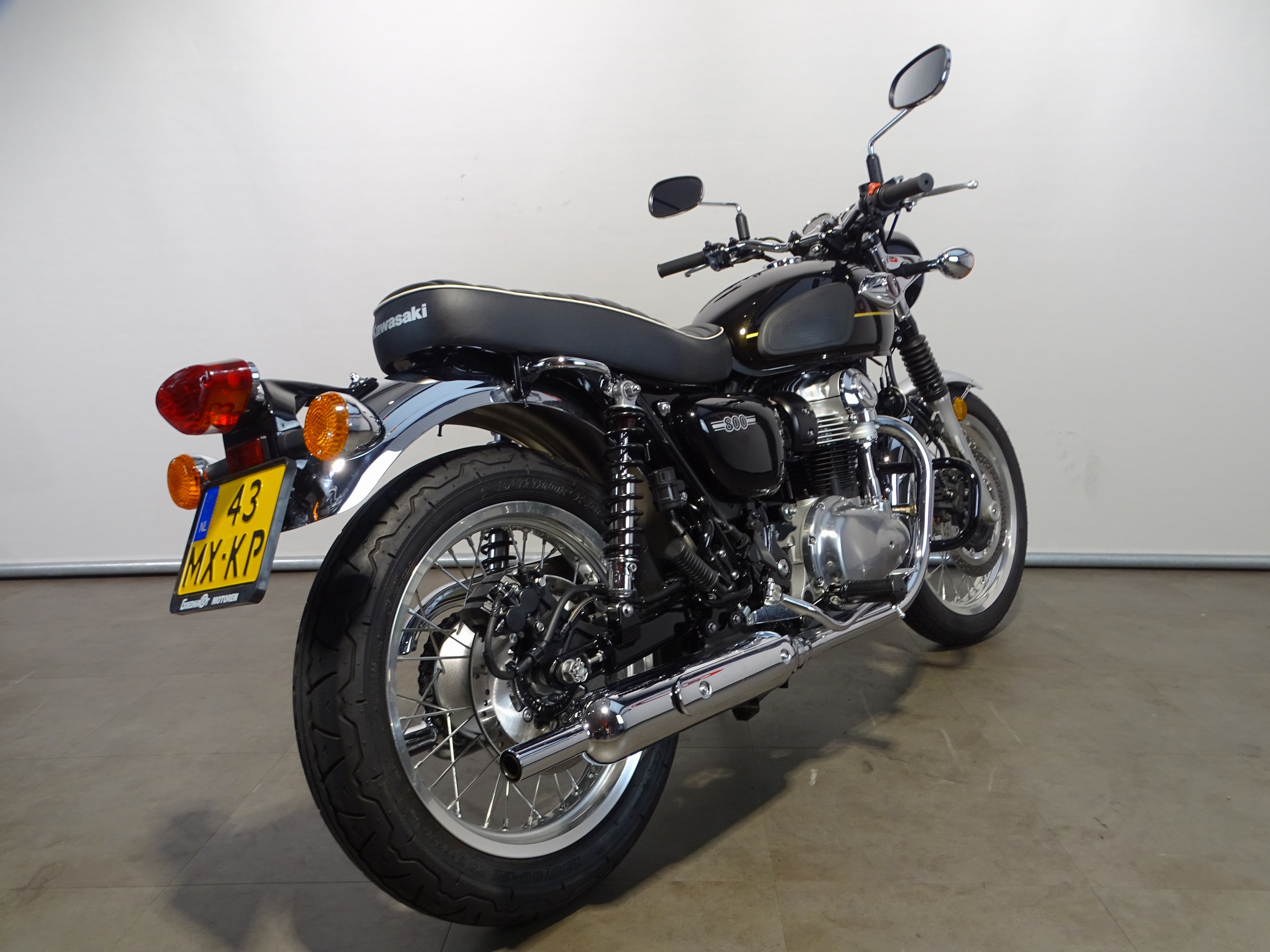 KAWASAKI W800