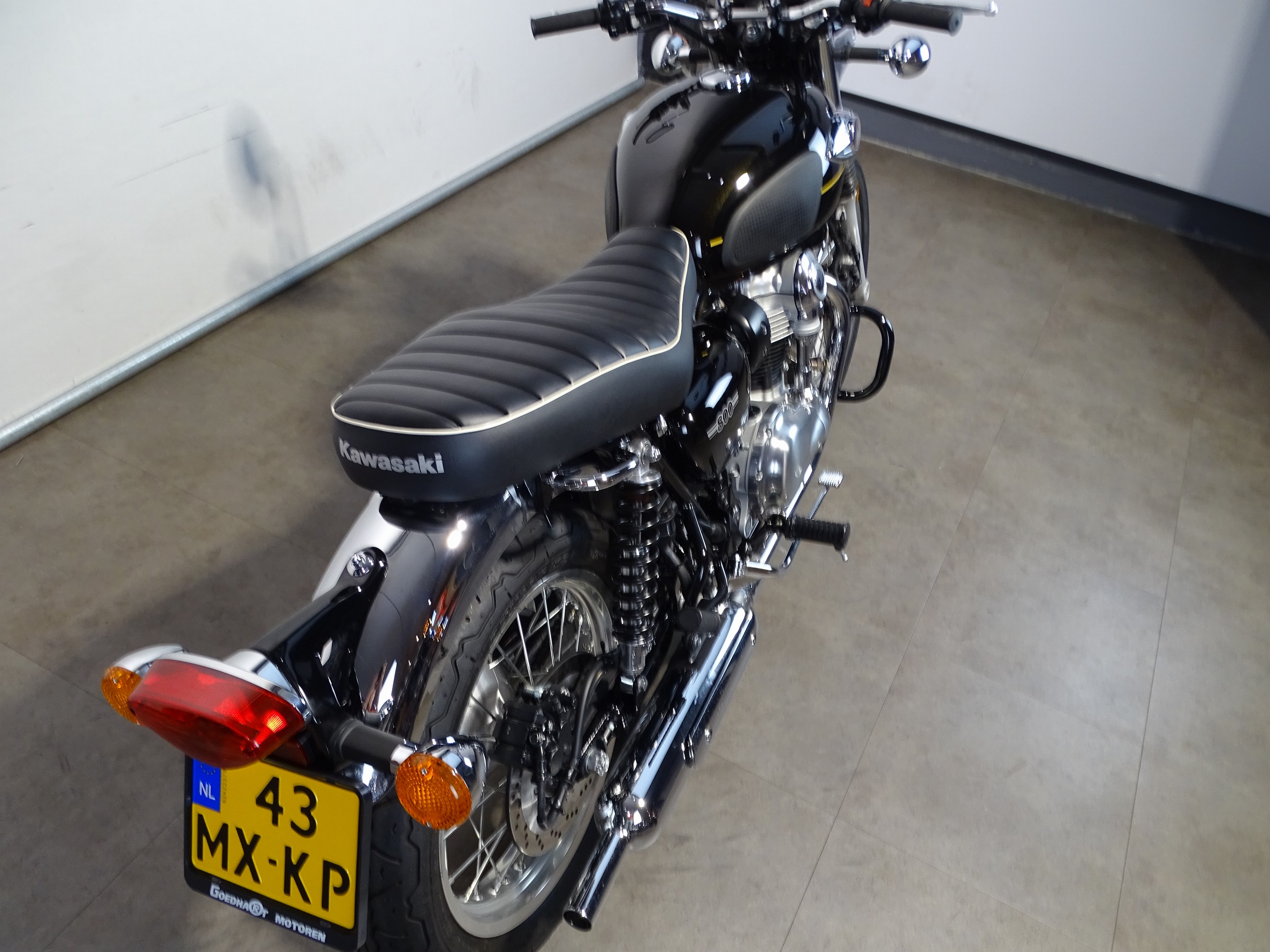 KAWASAKI W800