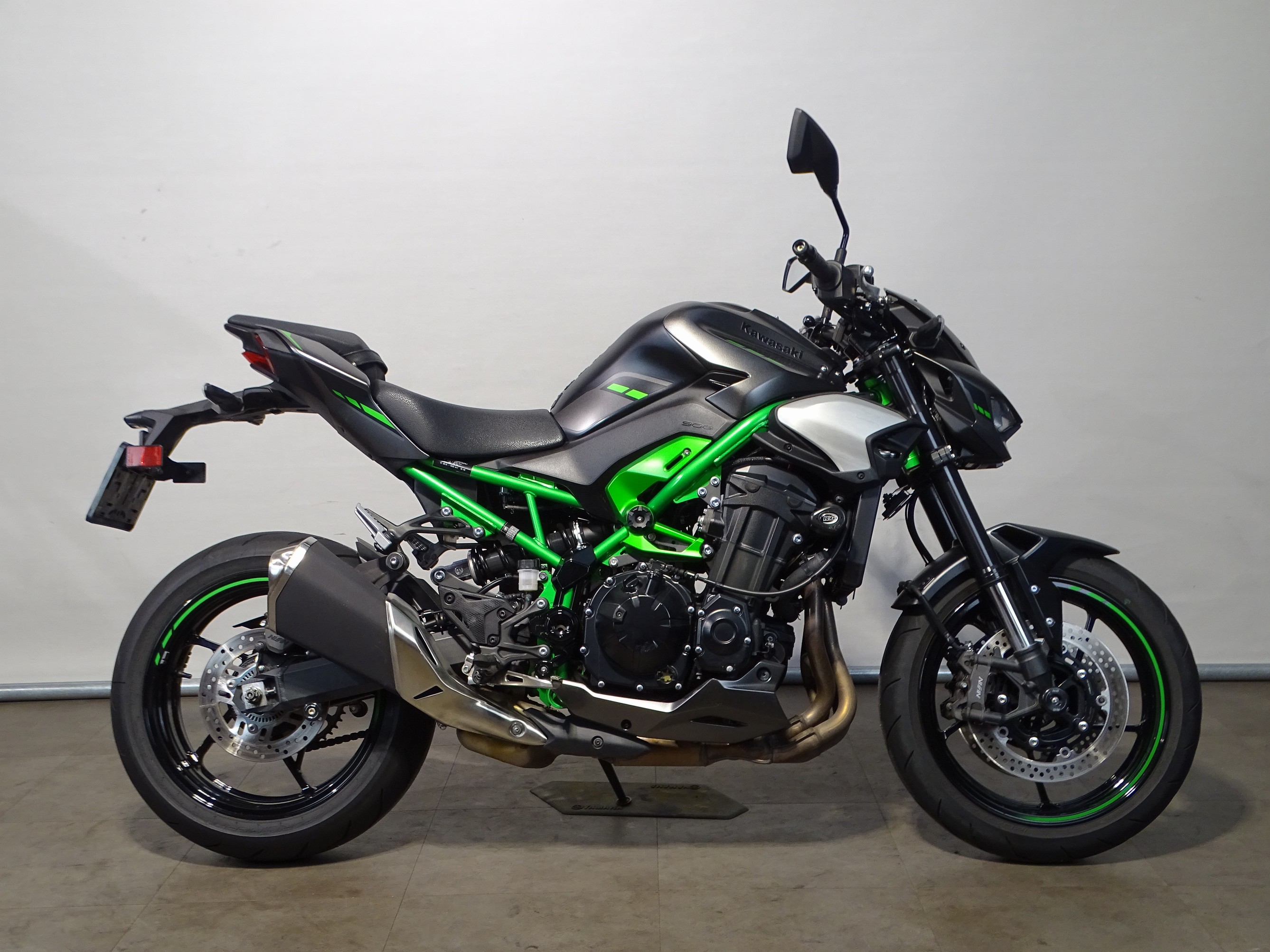 KAWASAKI Z 900