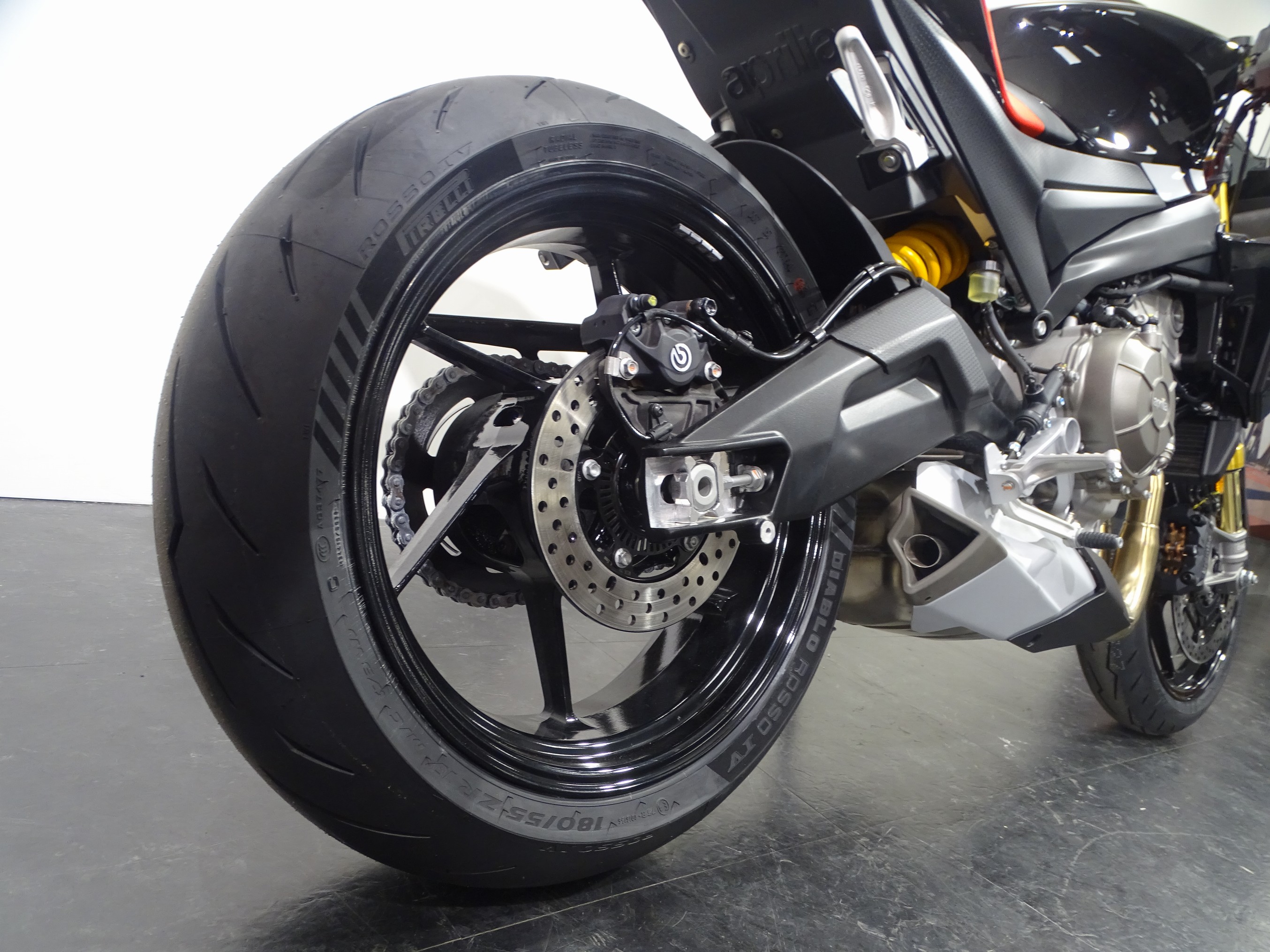 APRILIA TUONO 660 FACTORY