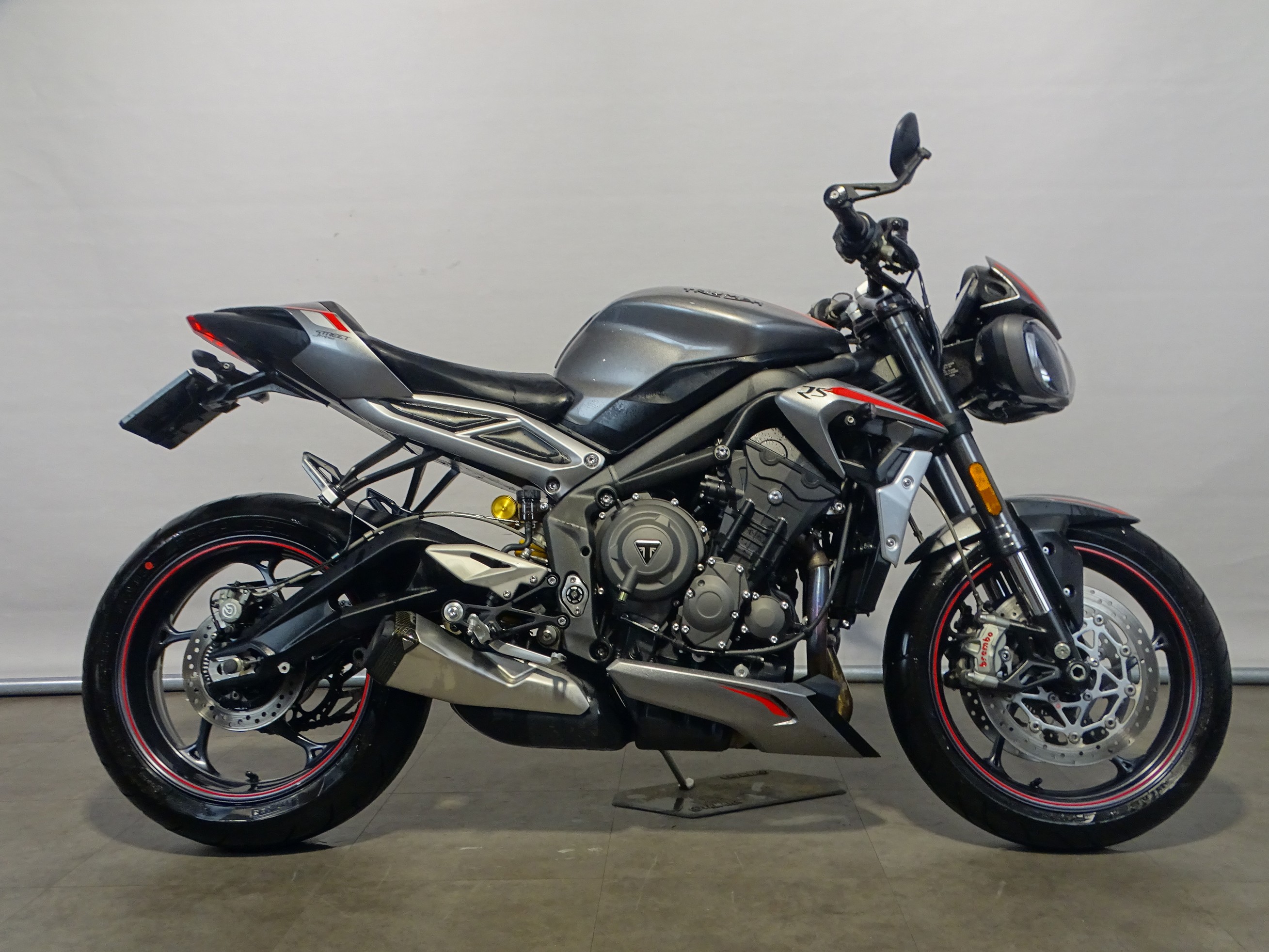 TRIUMPH STREET TRIPLE RS