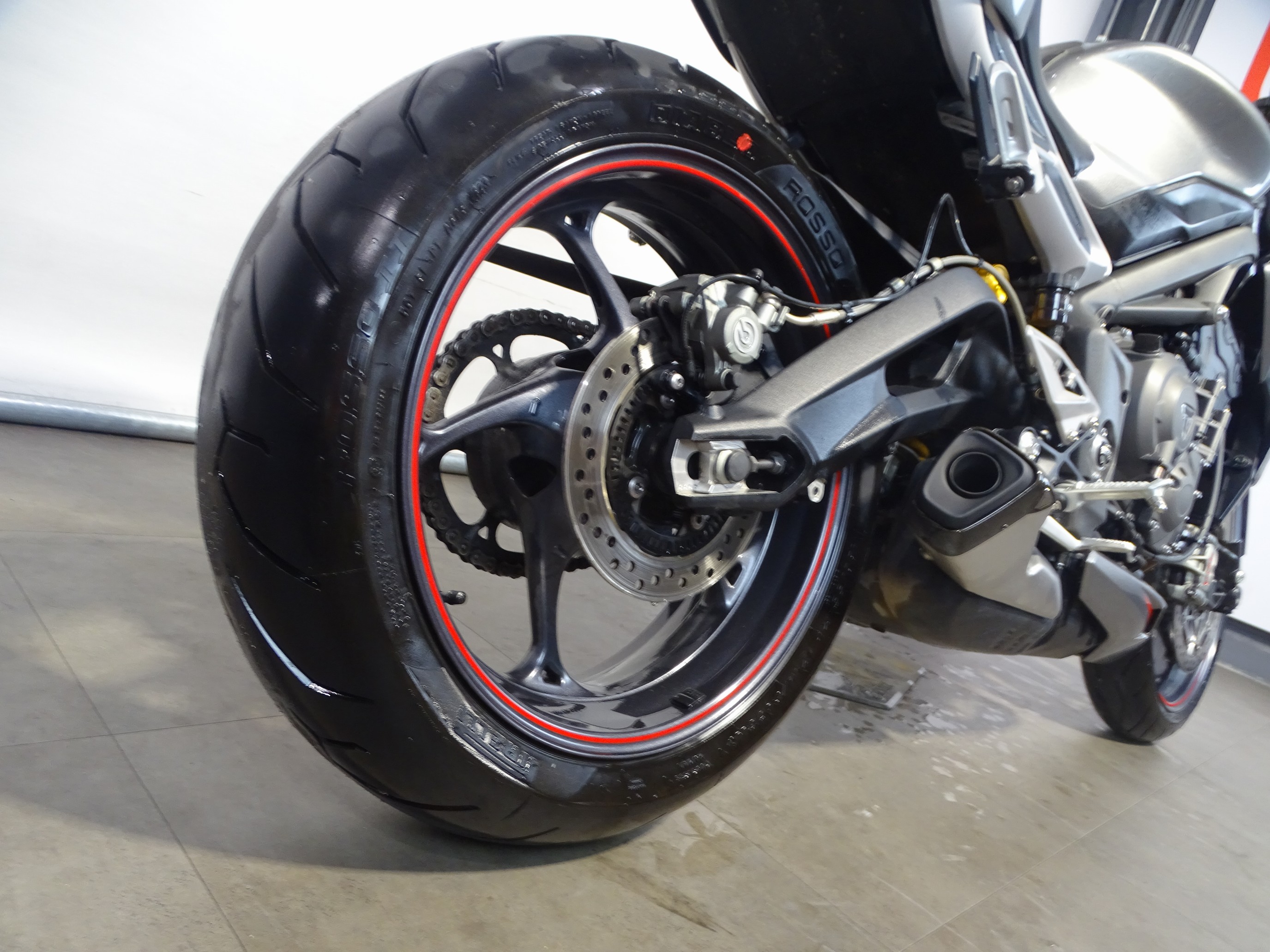 TRIUMPH STREET TRIPLE RS