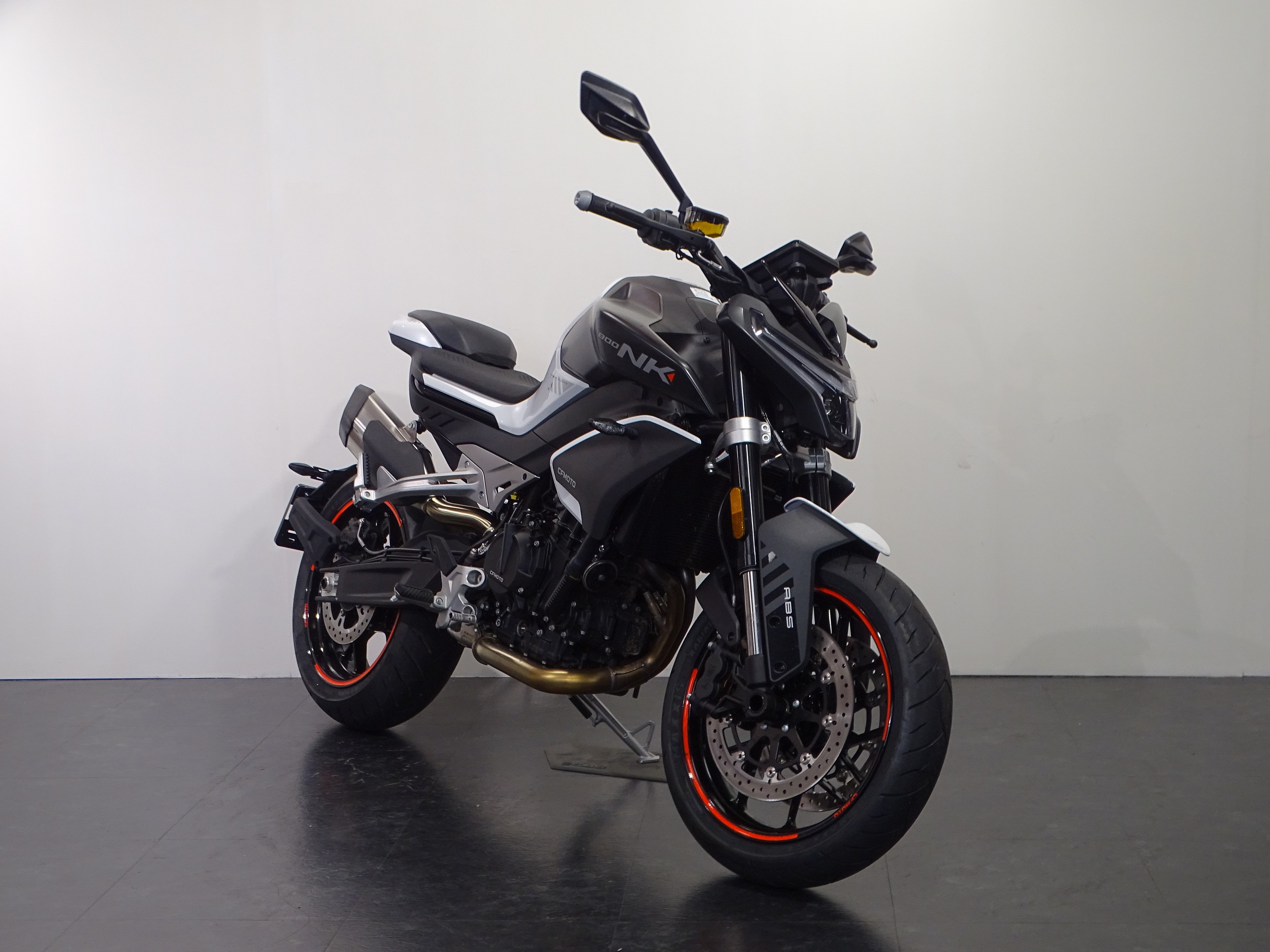 CFMOTO 800 NK ADVANCED