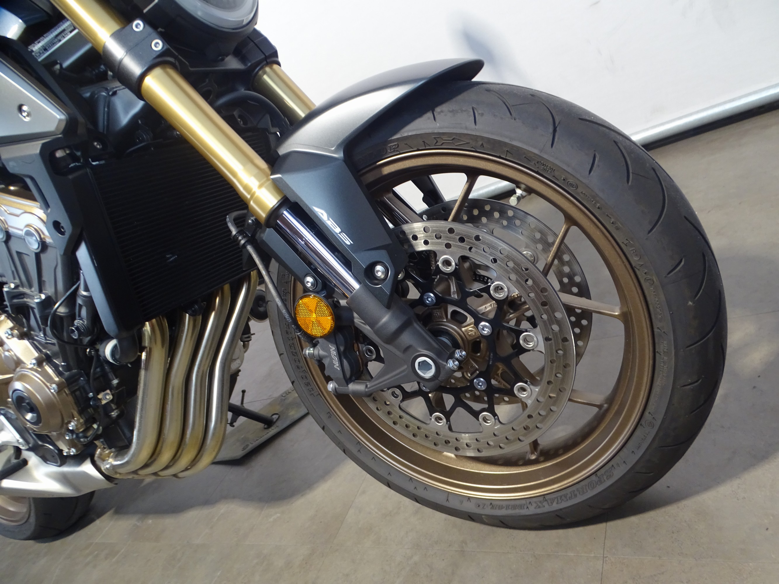 HONDA CB 650 R