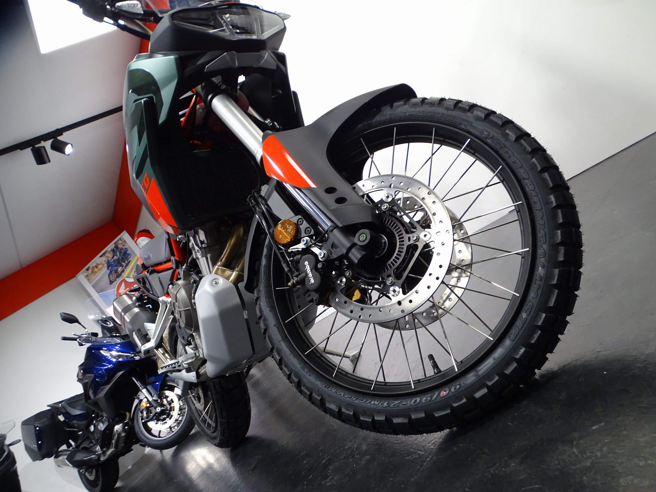 APRILIA TUAREG 660