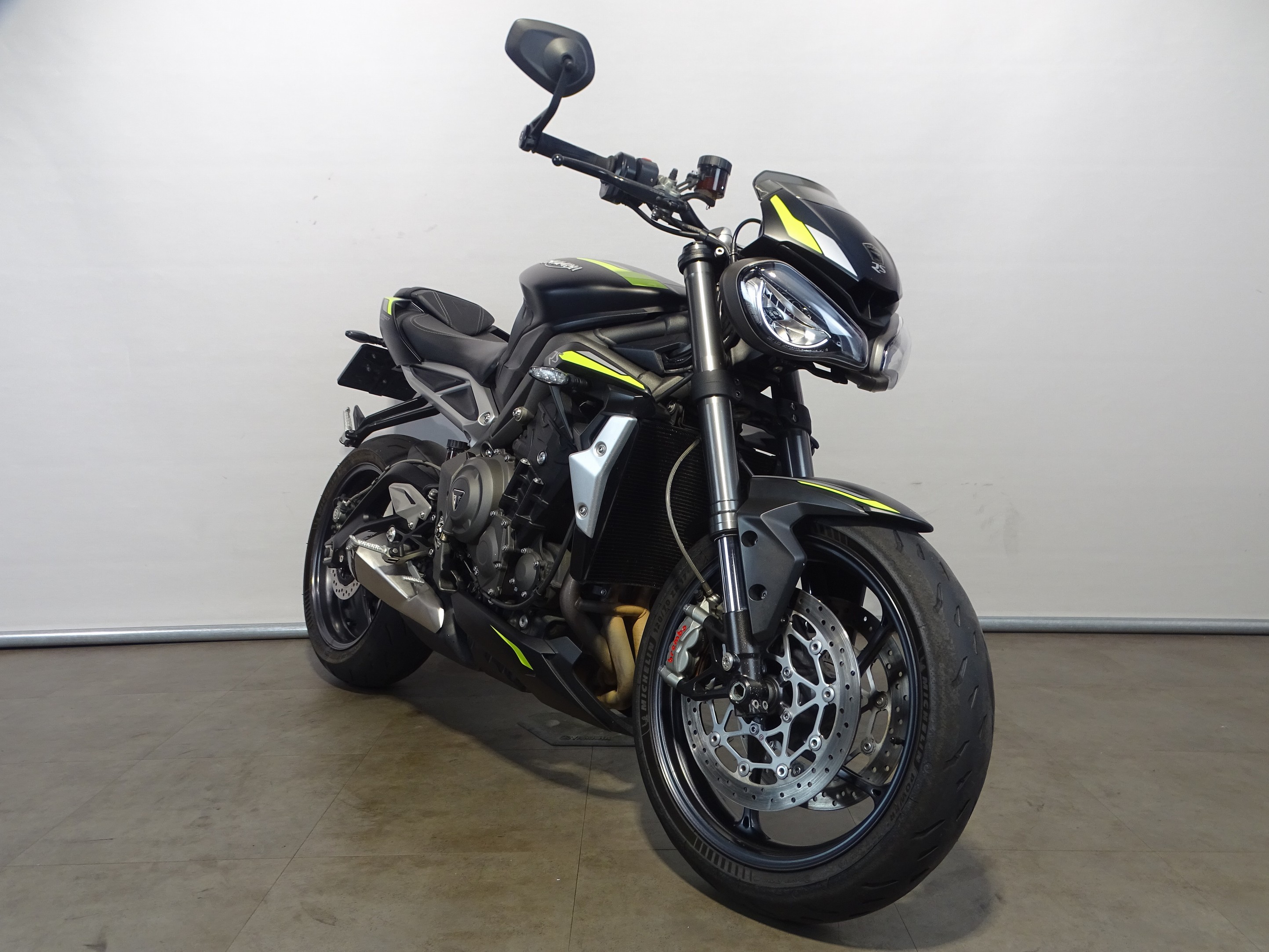 TRIUMPH STREET TRIPLE RS
