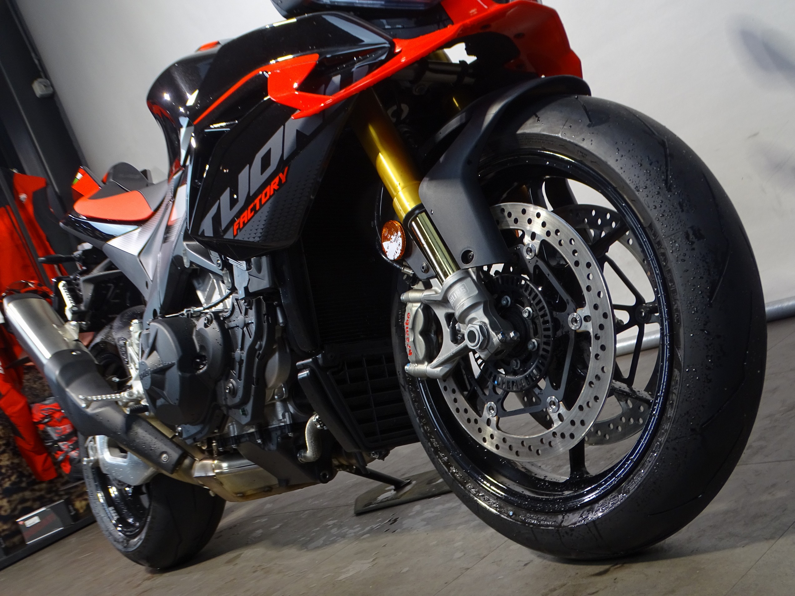 APRILIA TUONO V4 1100 E FACTORY