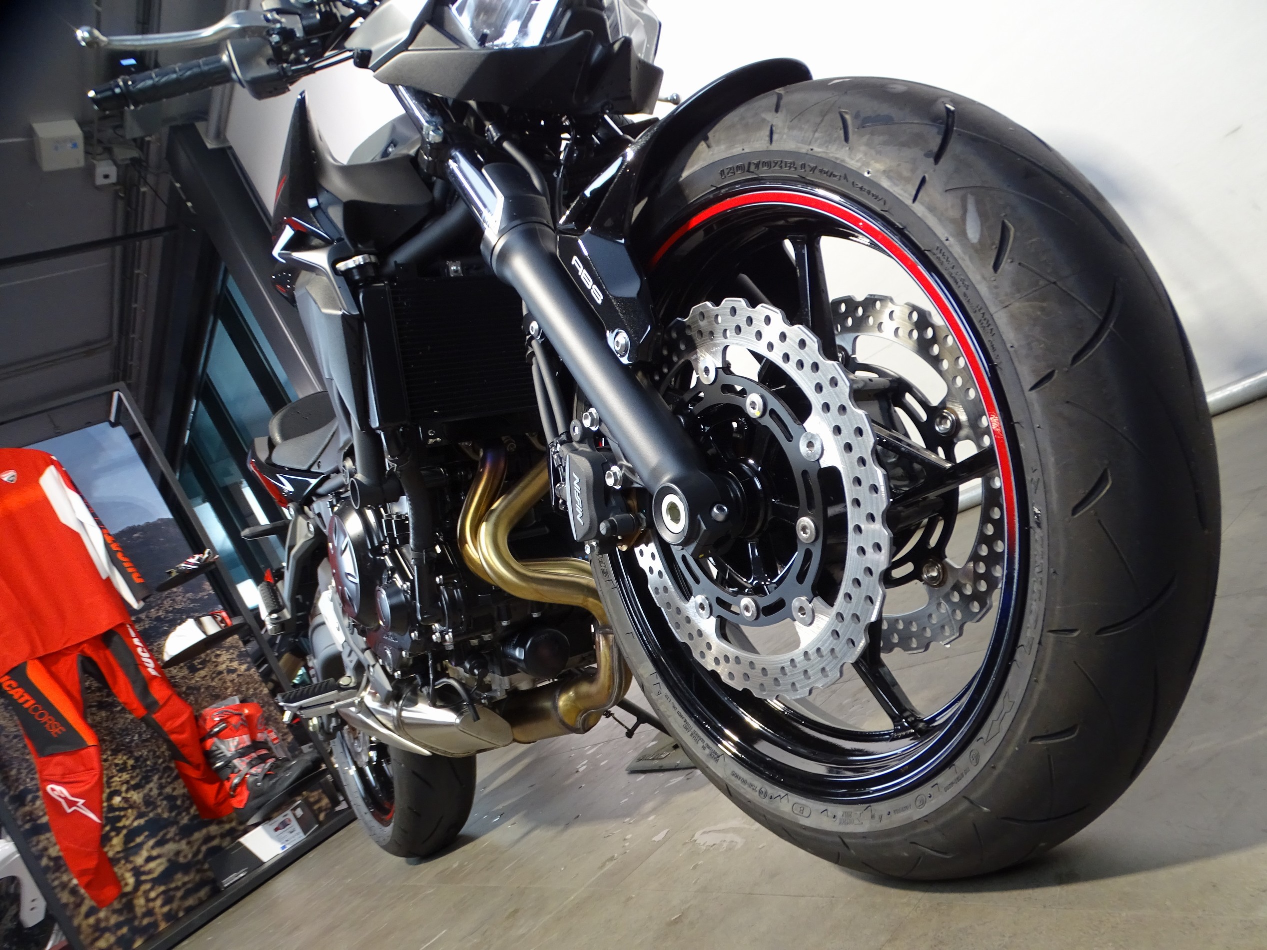 KAWASAKI Z 650