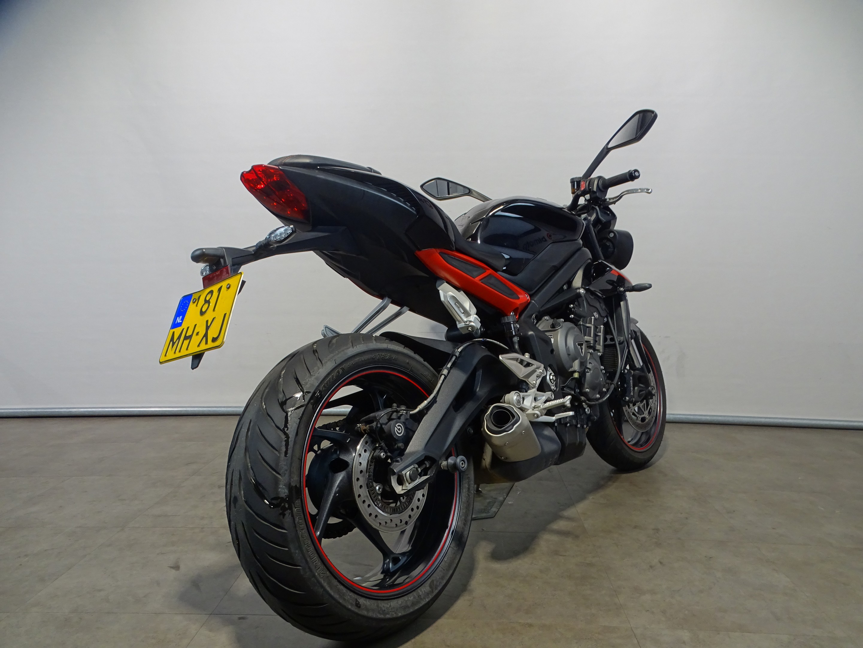TRIUMPH STREET TRIPLE R