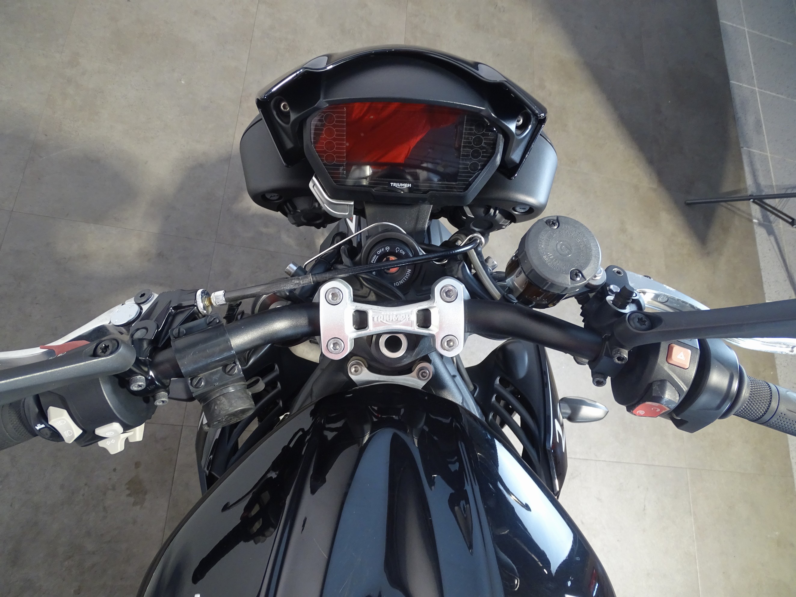 TRIUMPH STREET TRIPLE R