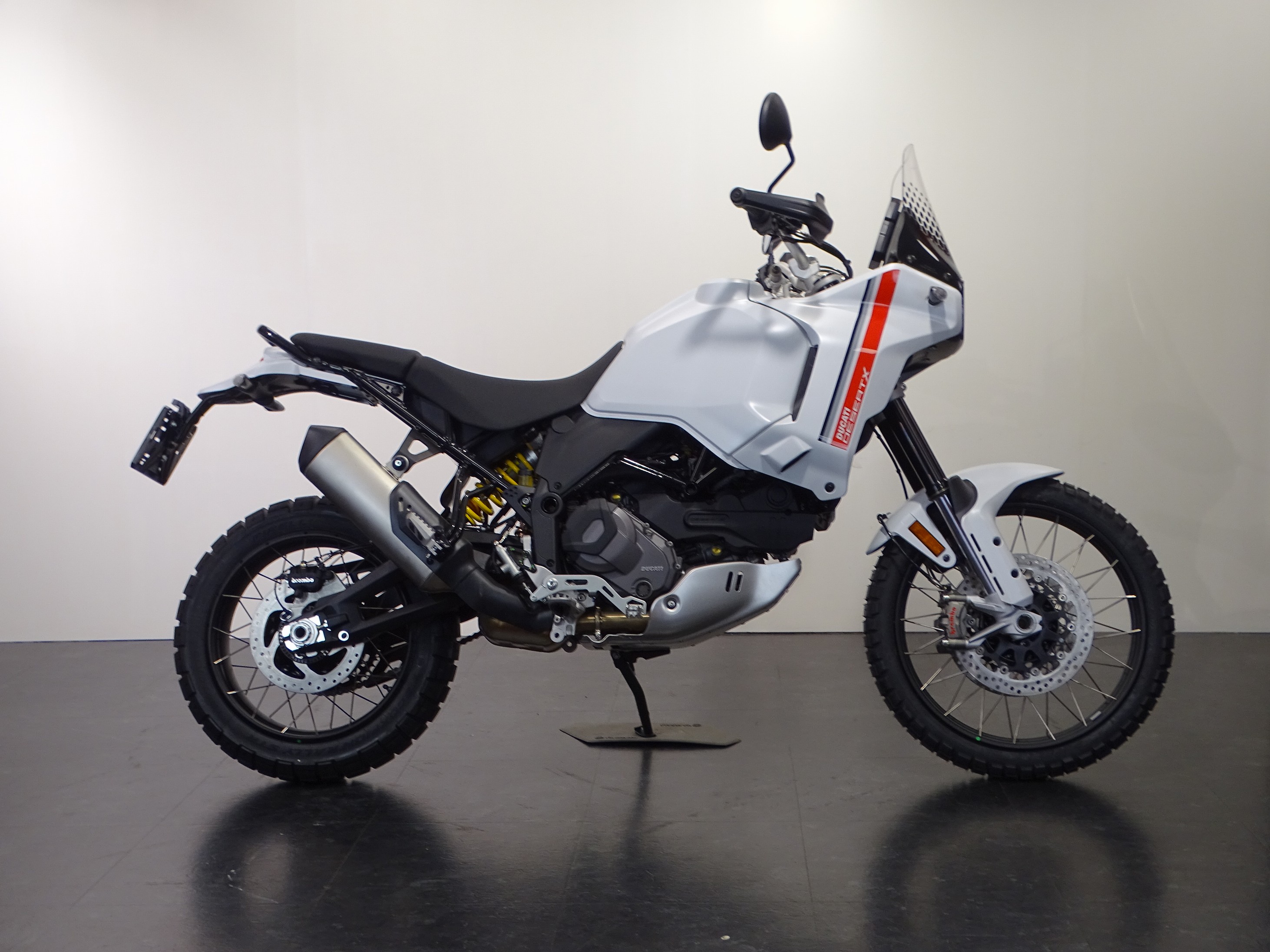DUCATI DESERT X