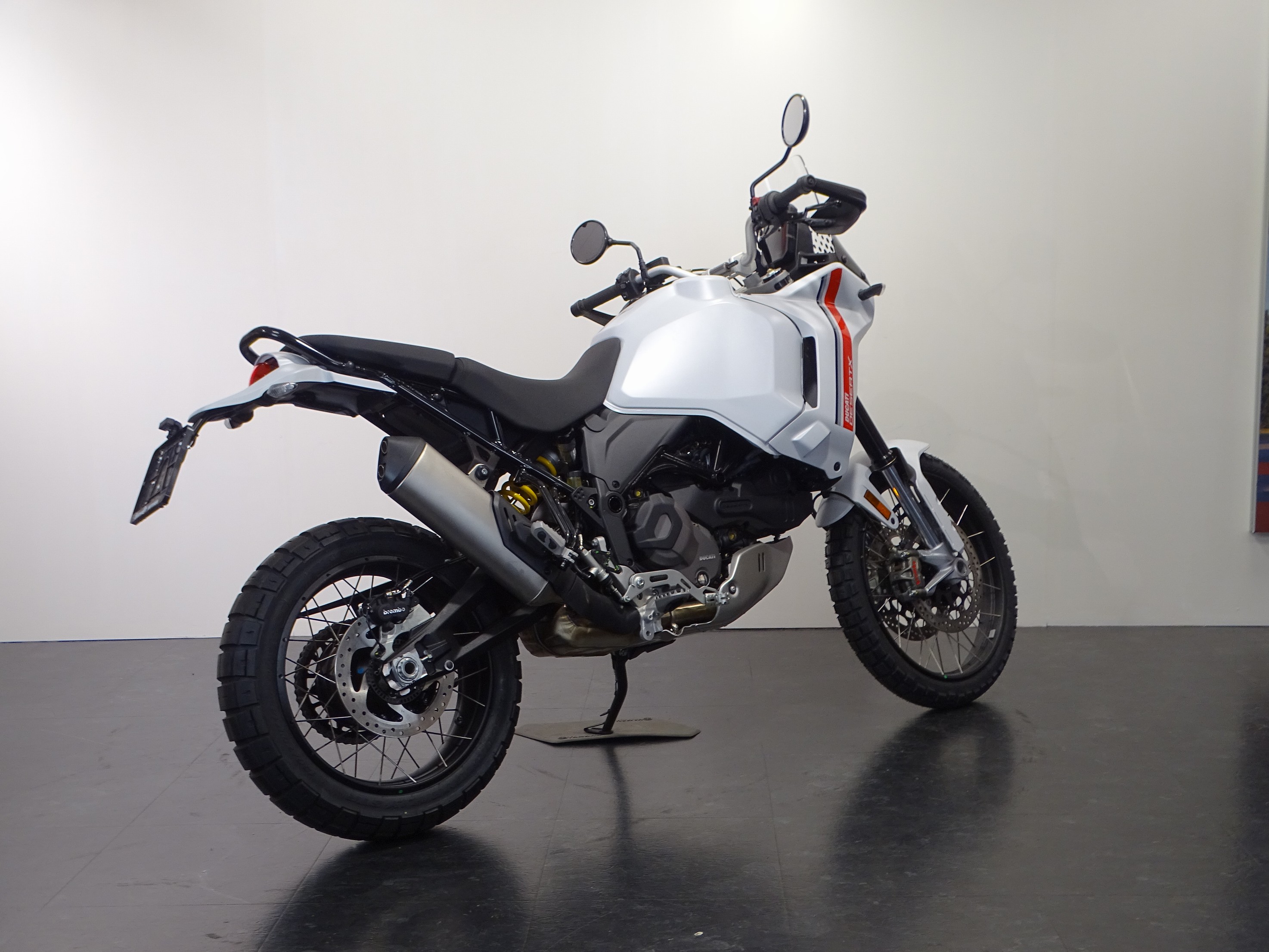 DUCATI DESERT X