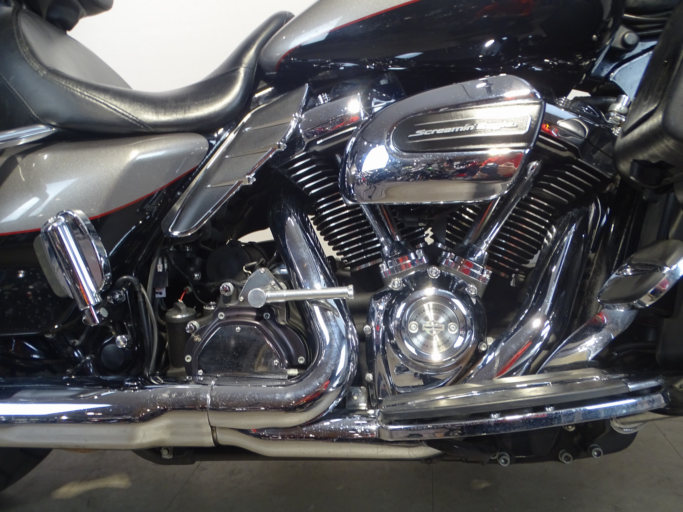 HARLEY-DAVIDSON ULTRA GLIDE LOW