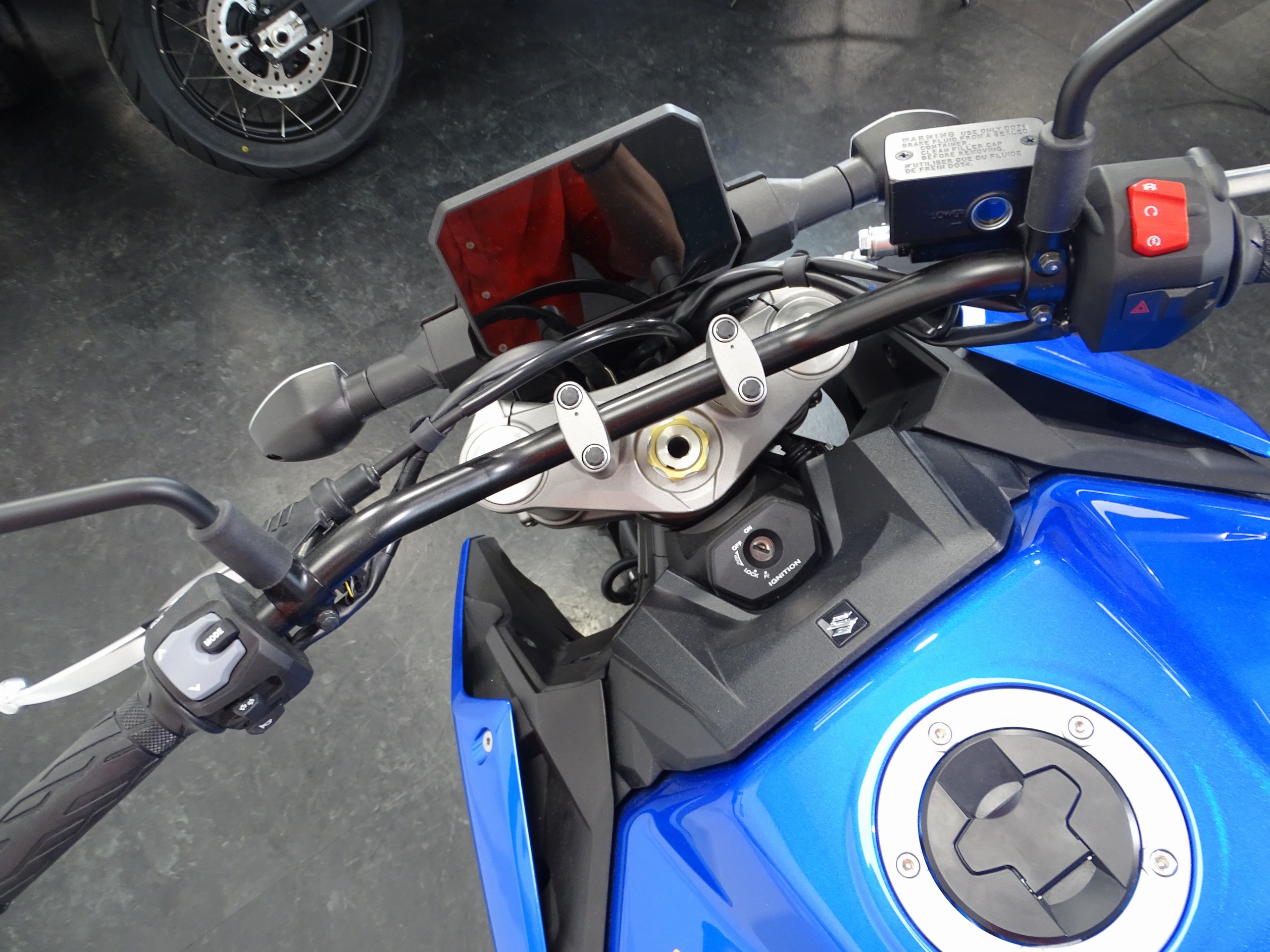 SUZUKI GSX-S 950