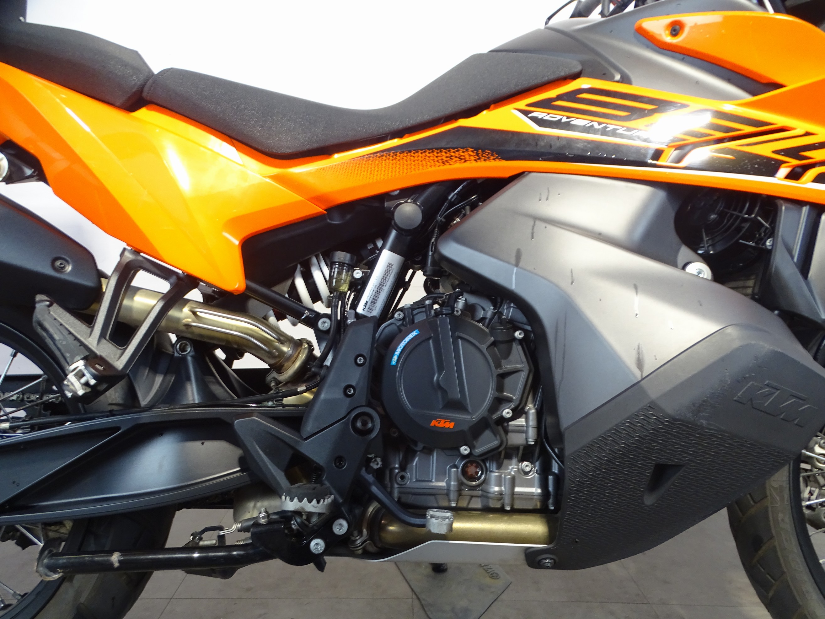 KTM 890 ADVENTURE