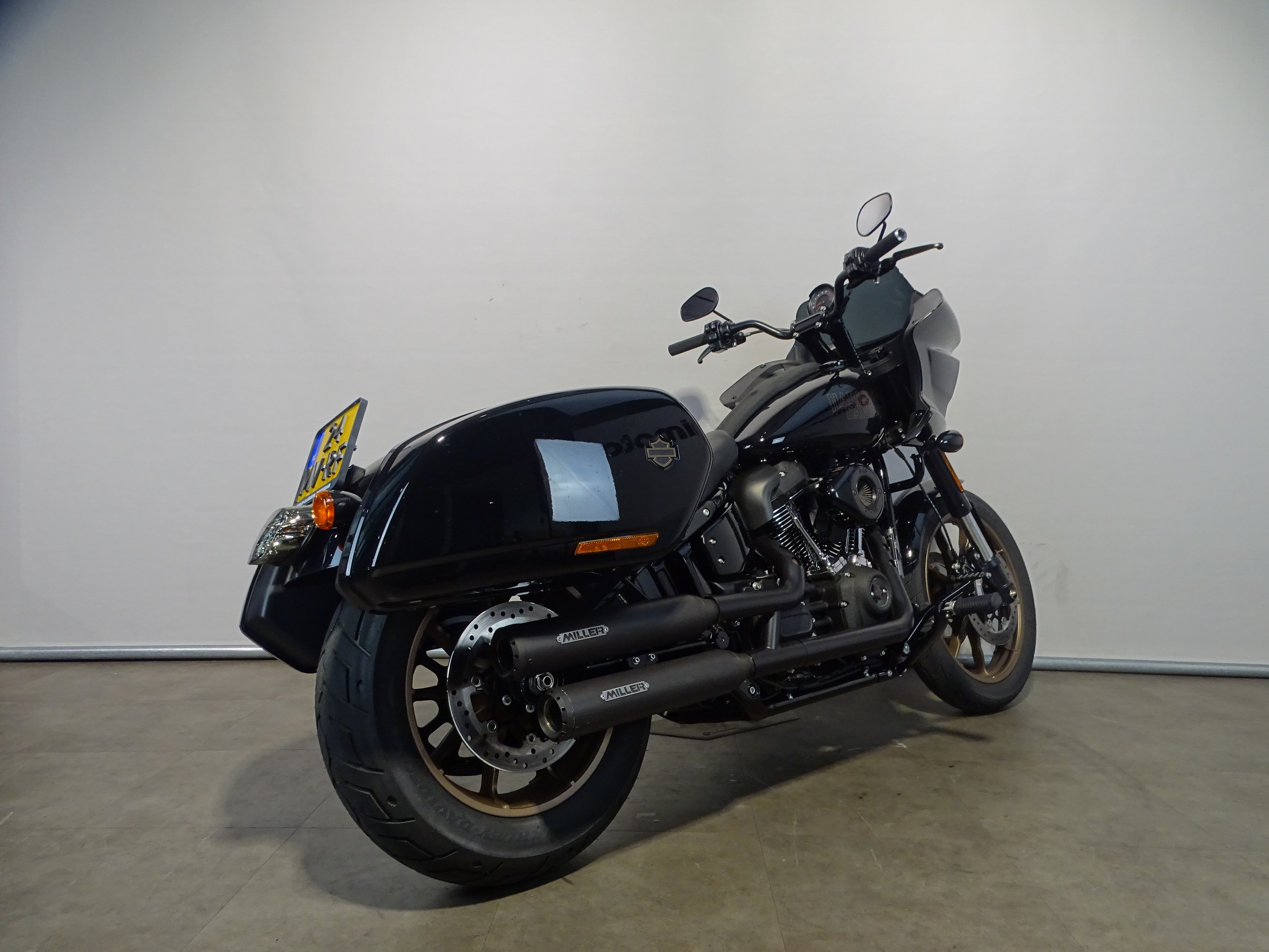HARLEY-DAVIDSON LOW RIDER ST