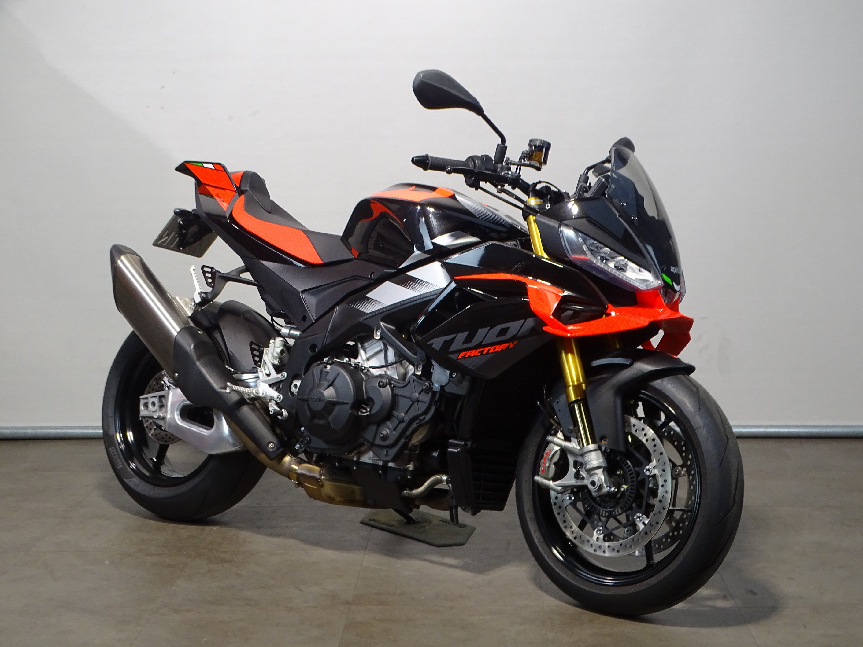 APRILIA TUONO V4 1100 E FACTORY