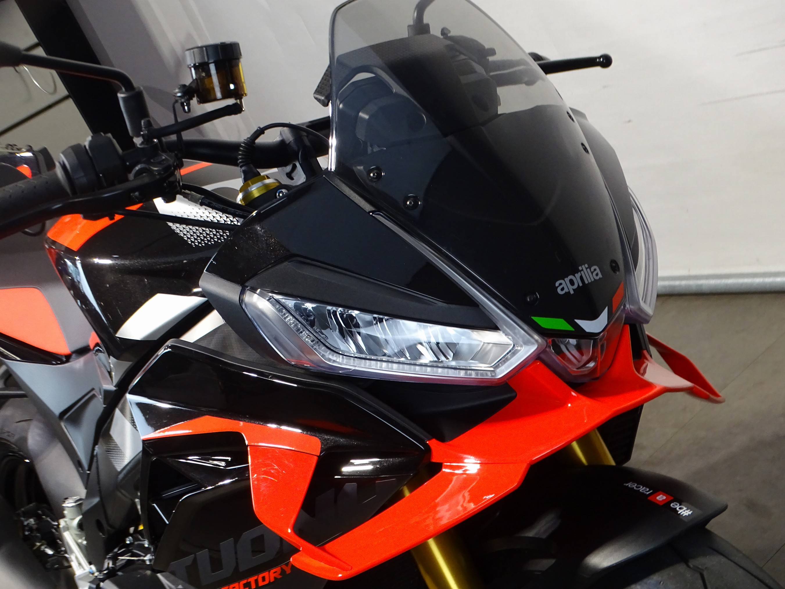 APRILIA TUONO V4 1100 E FACTORY