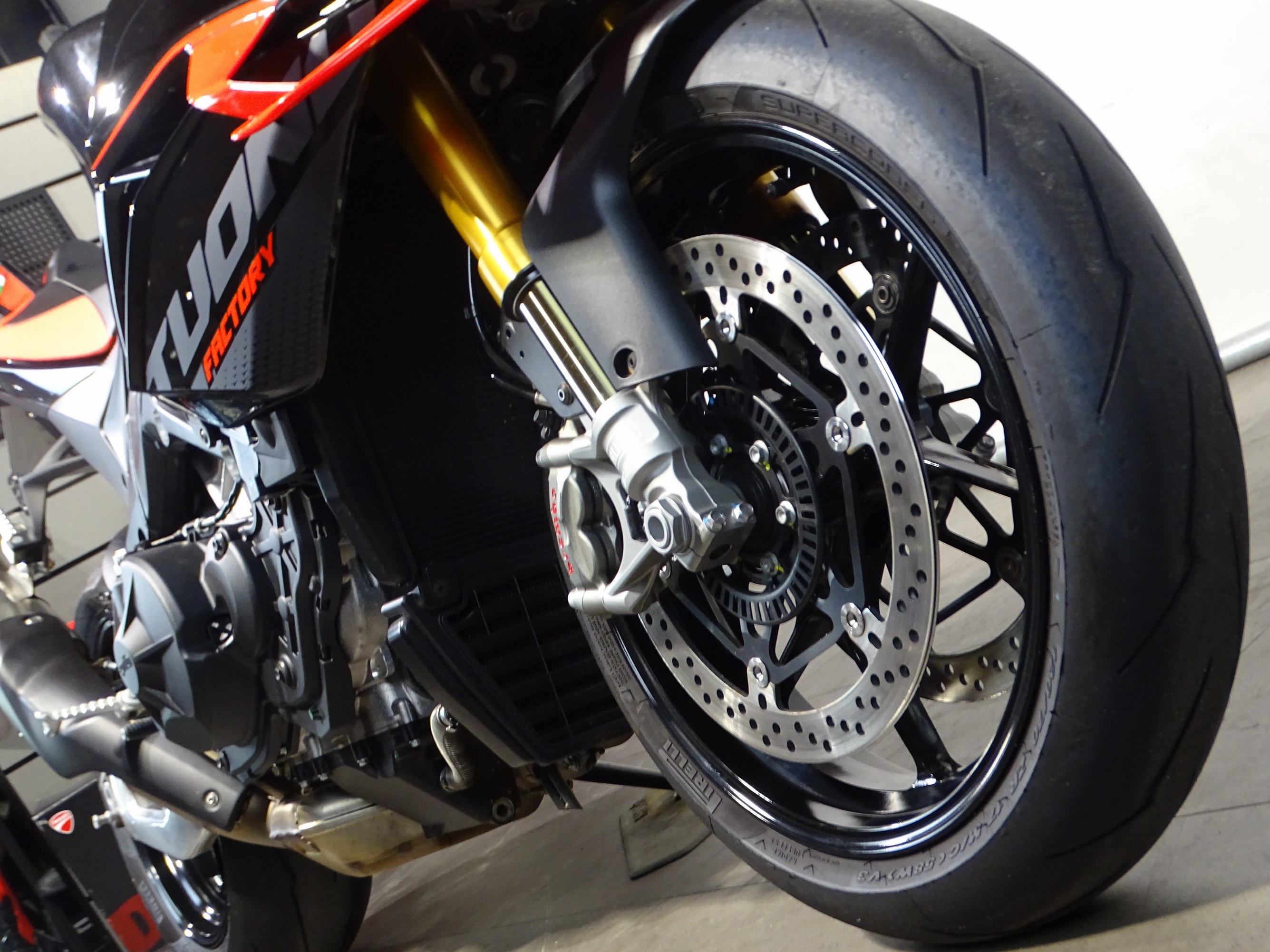 APRILIA TUONO V4 1100 E FACTORY