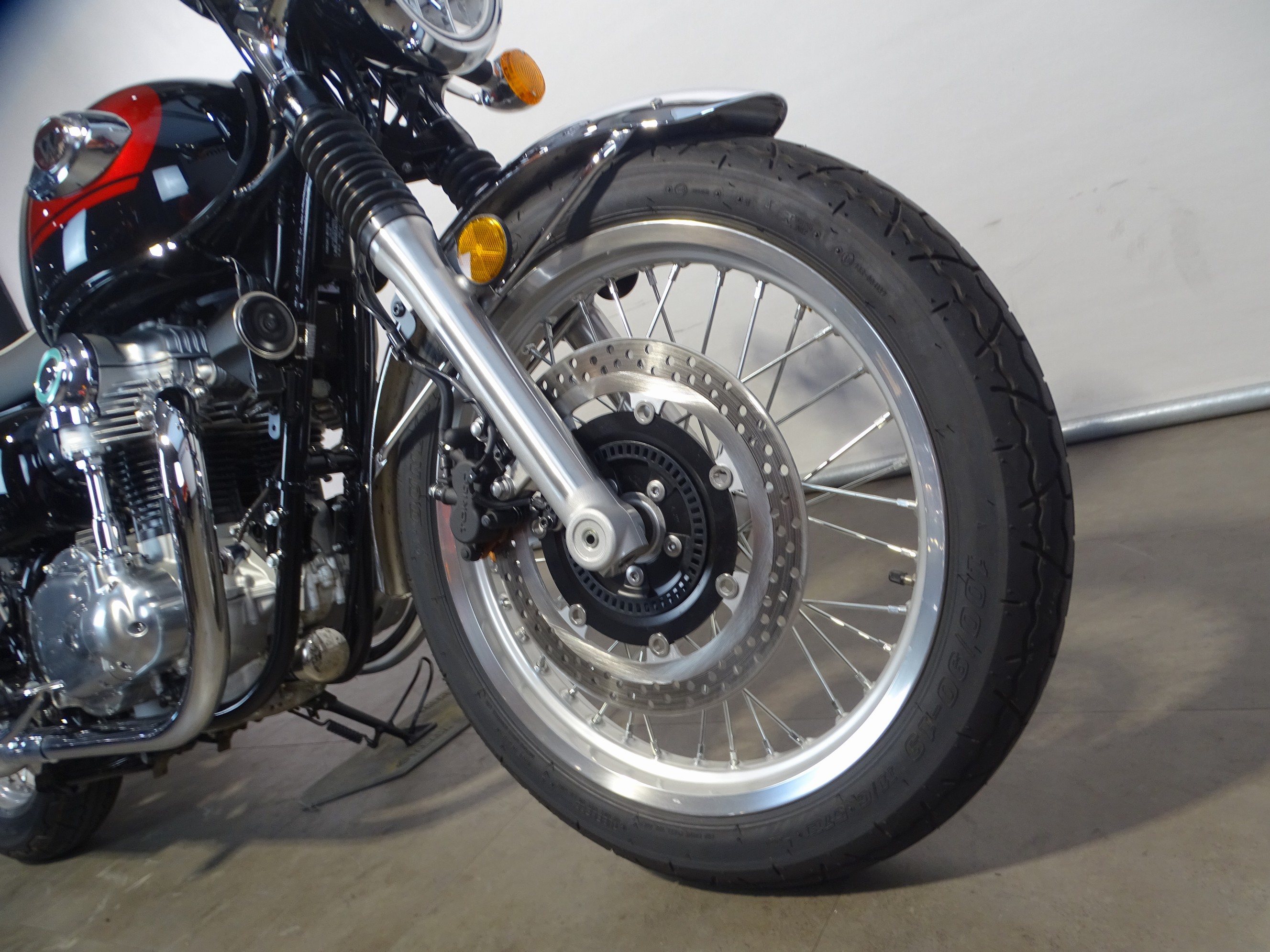 KAWASAKI W800