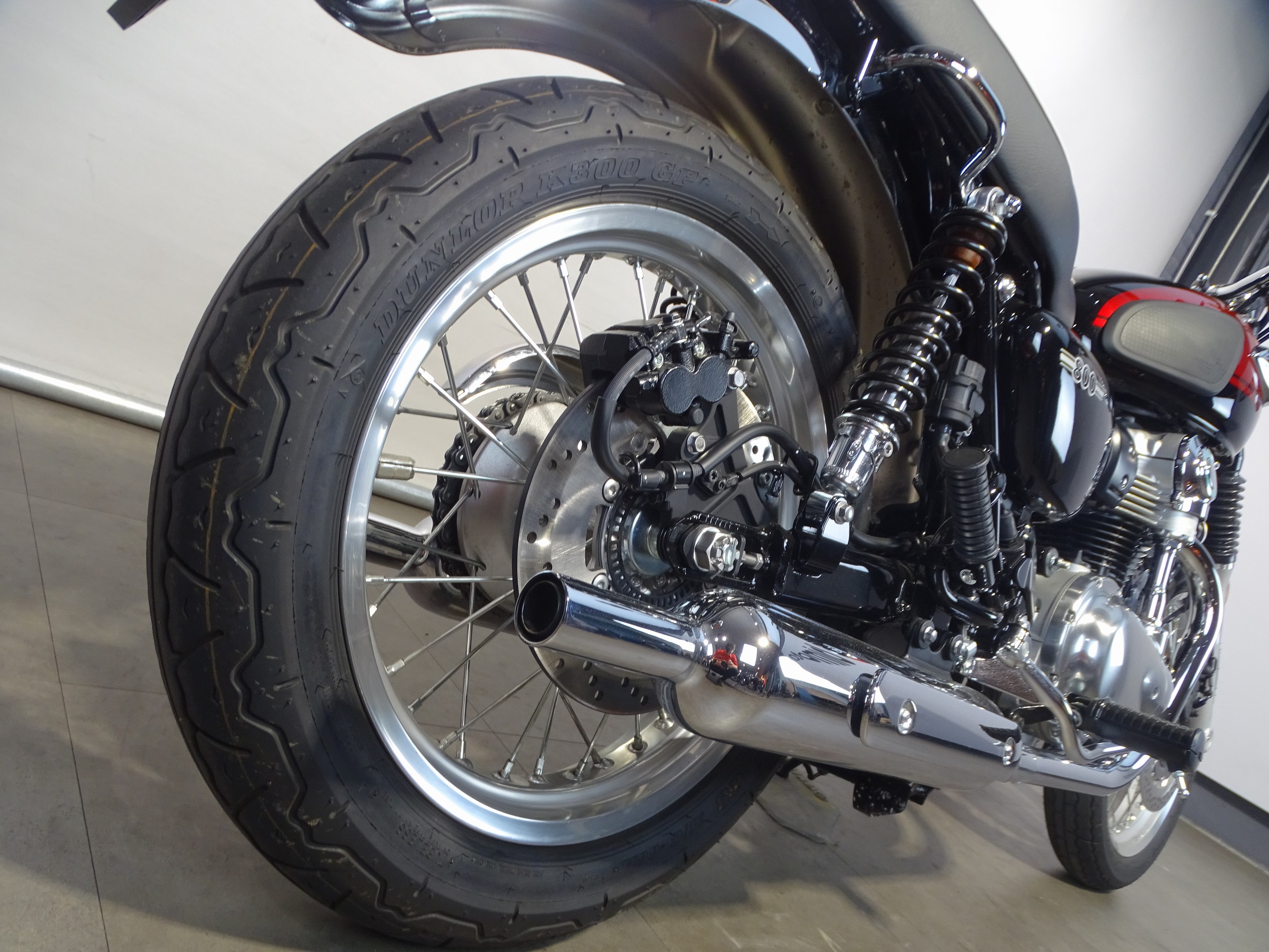 KAWASAKI W800