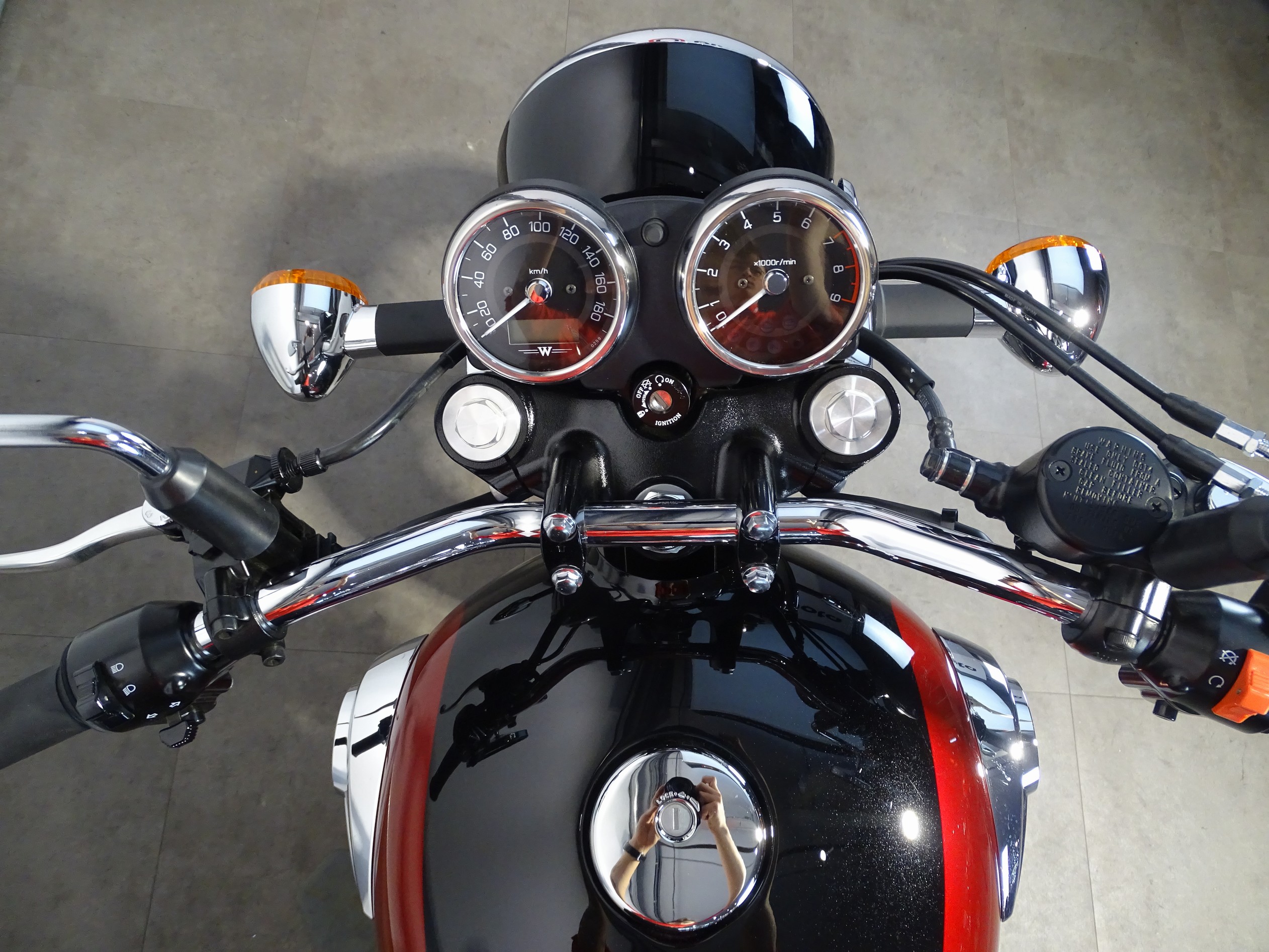 KAWASAKI W800