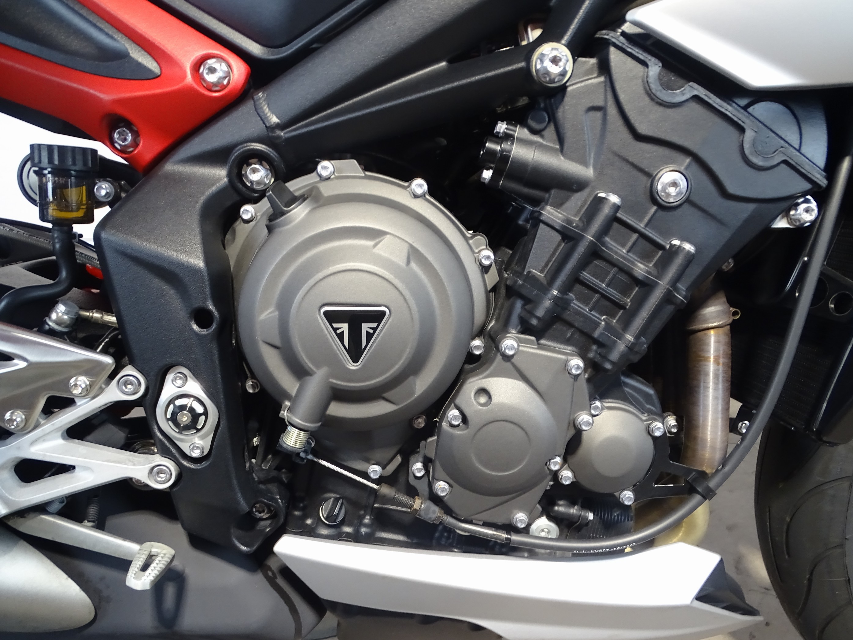 TRIUMPH STREET TRIPLE R