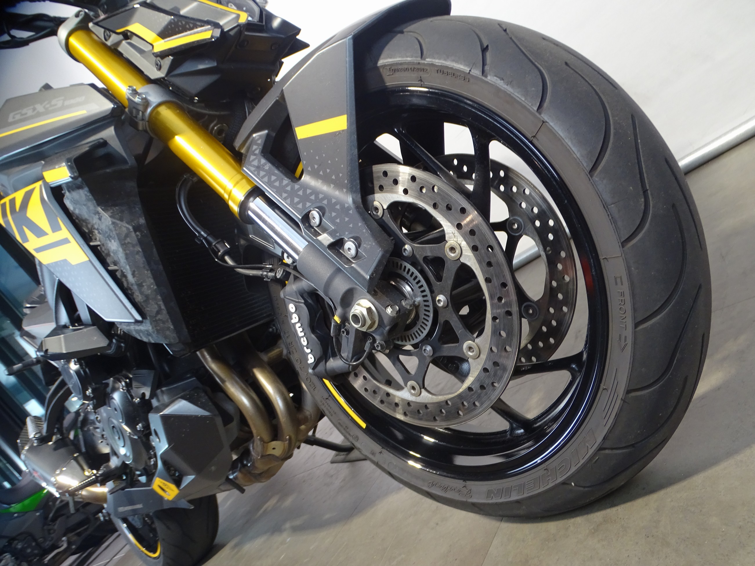 SUZUKI GSX-S 1000 A