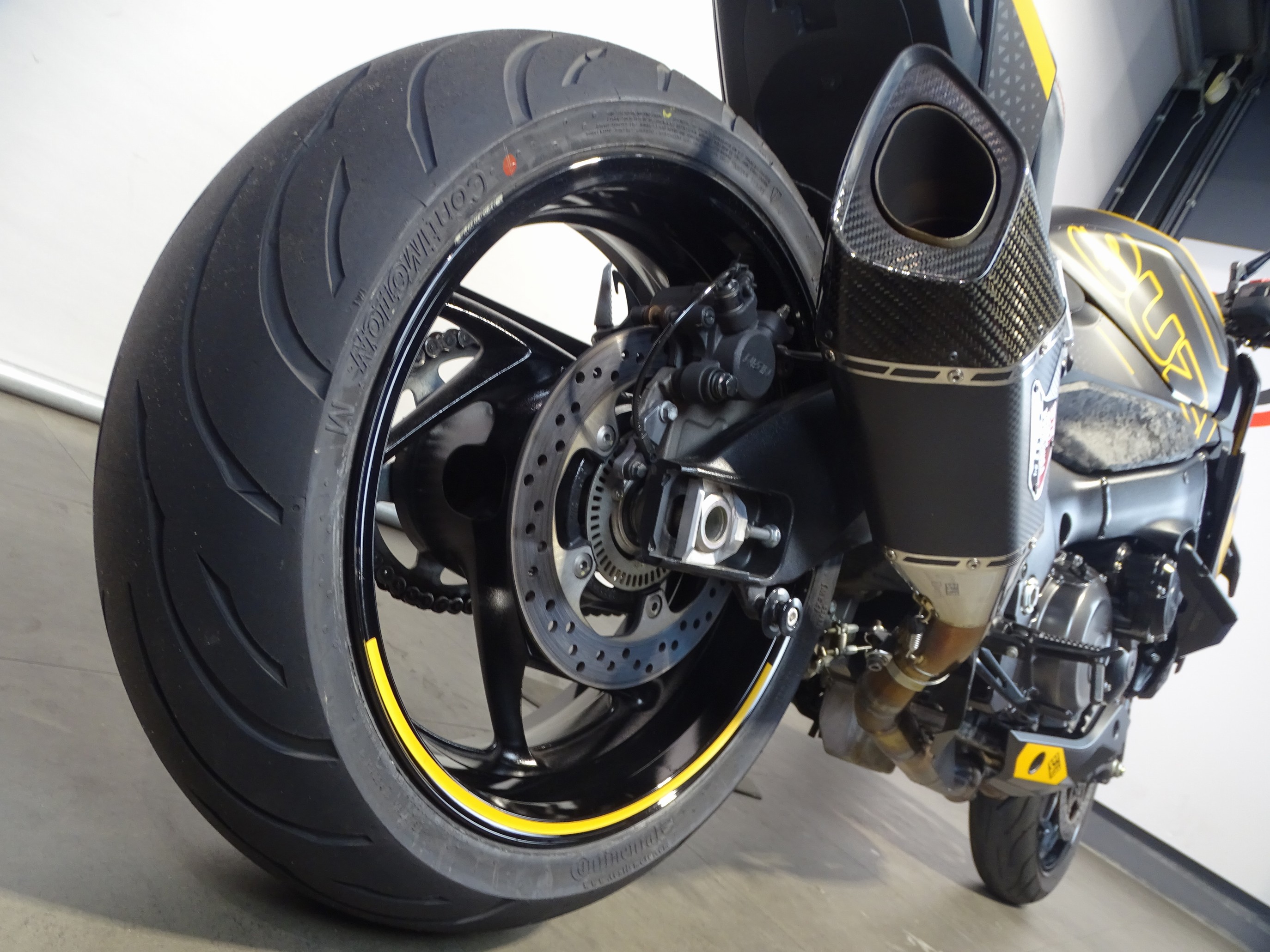 SUZUKI GSX-S 1000 A