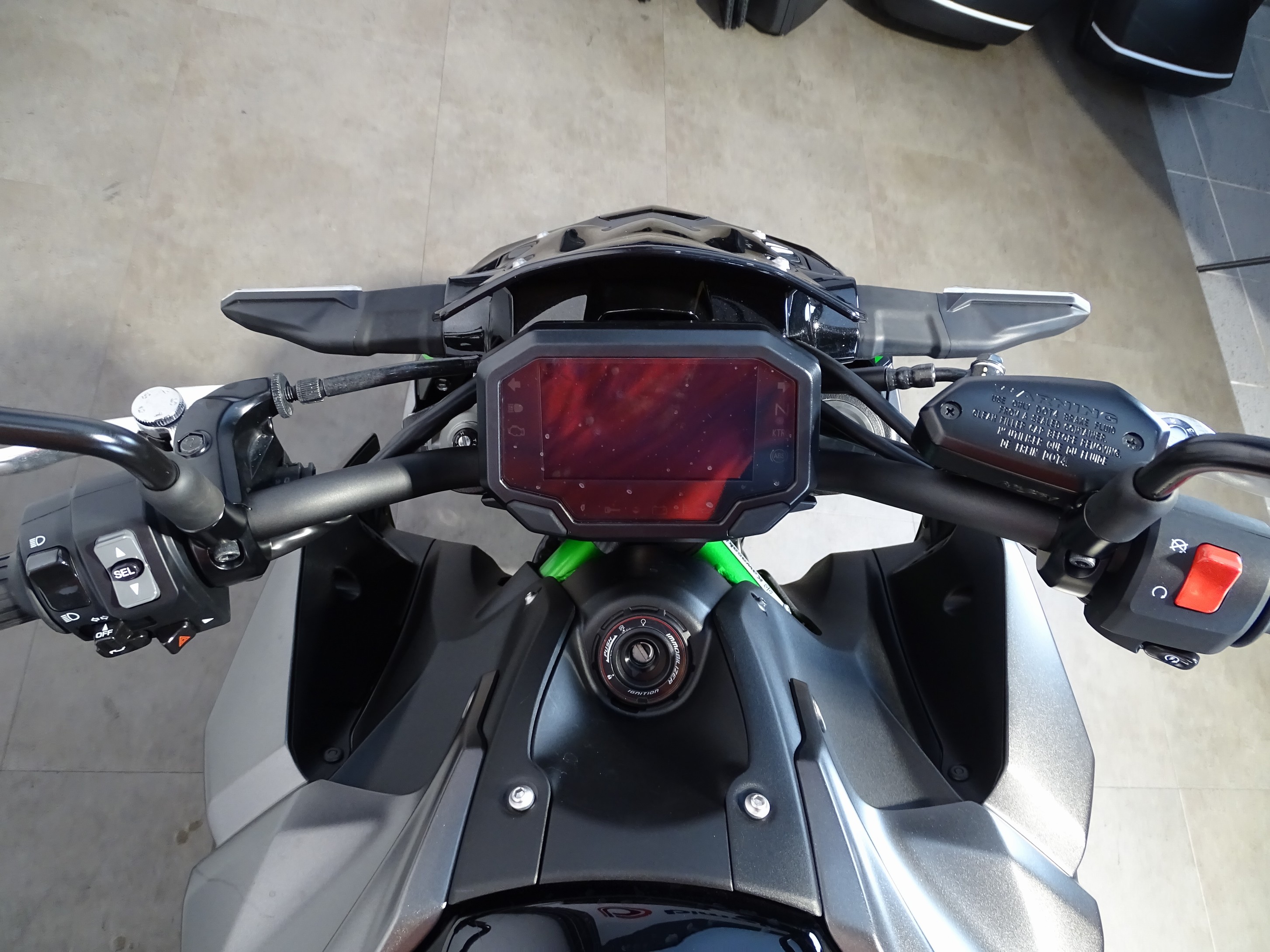 KAWASAKI - Z 900