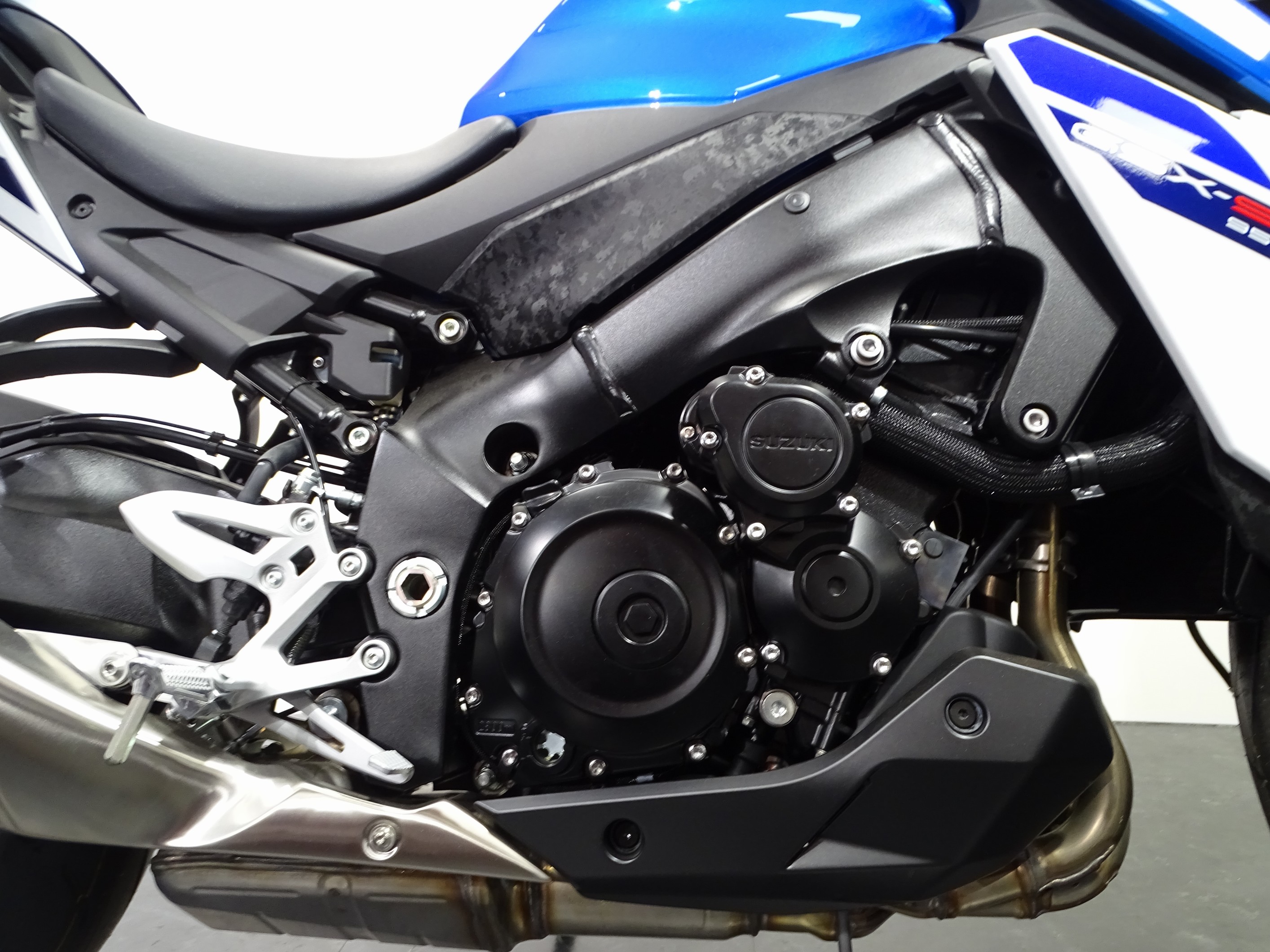 SUZUKI GSX-S 950