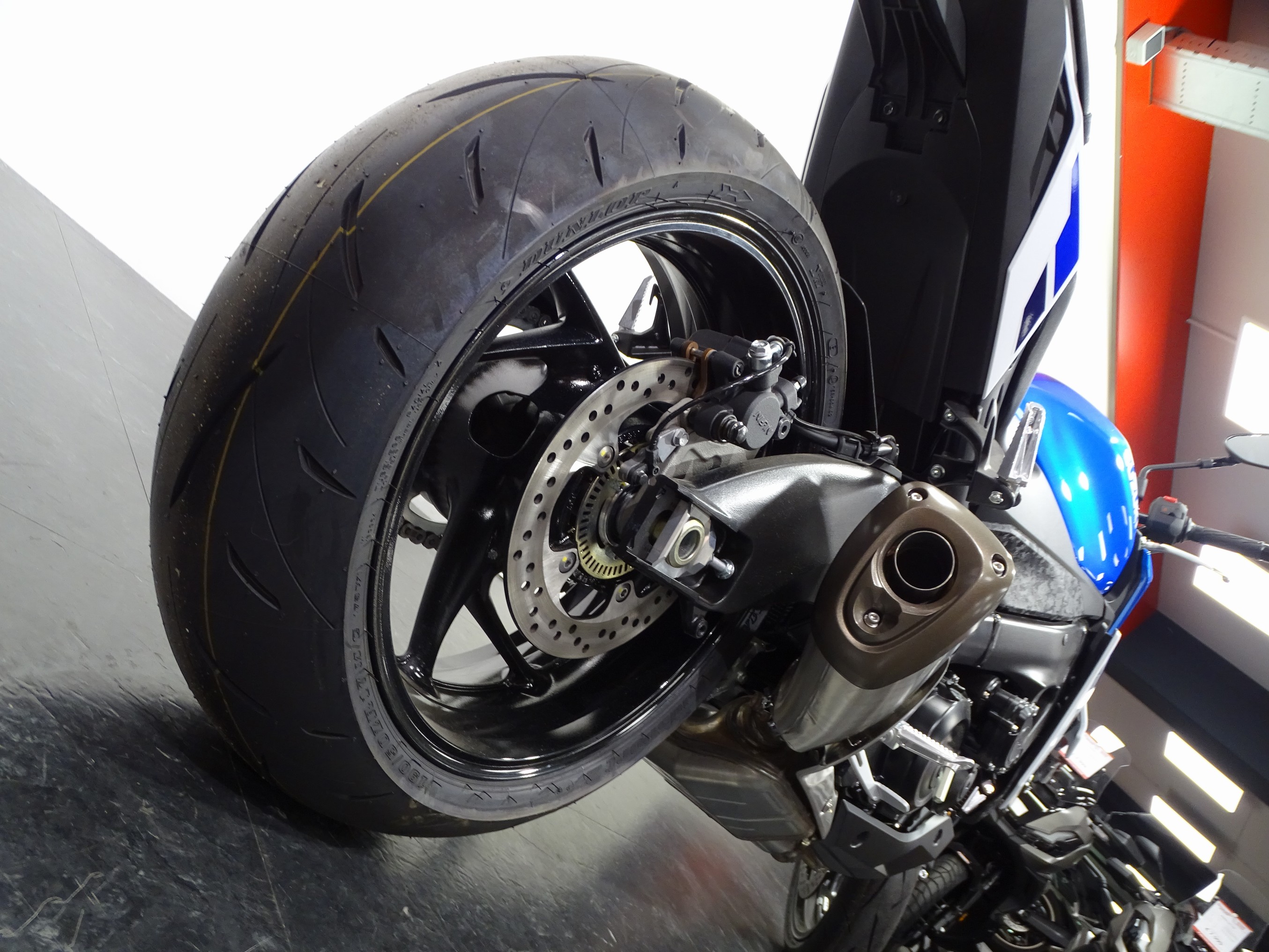SUZUKI GSX-S 950