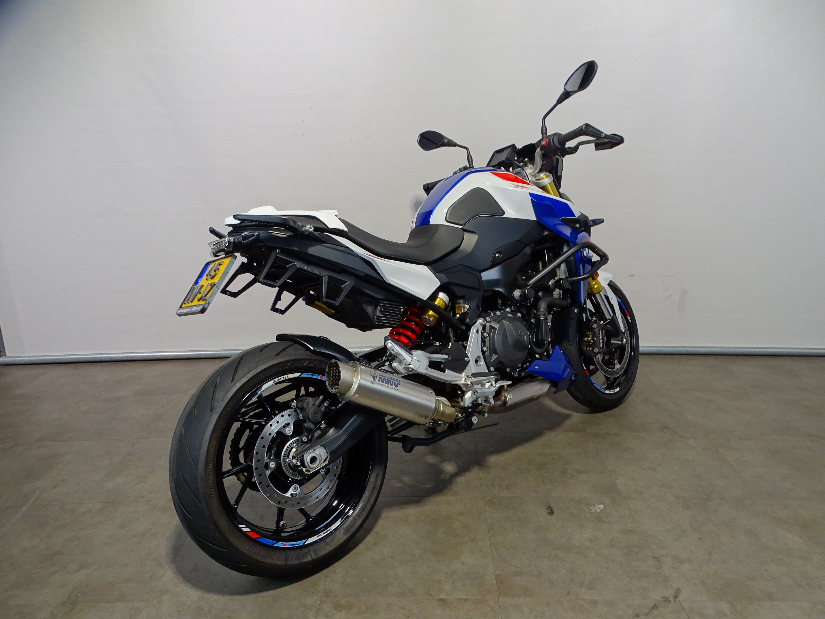 BMW F 900 R