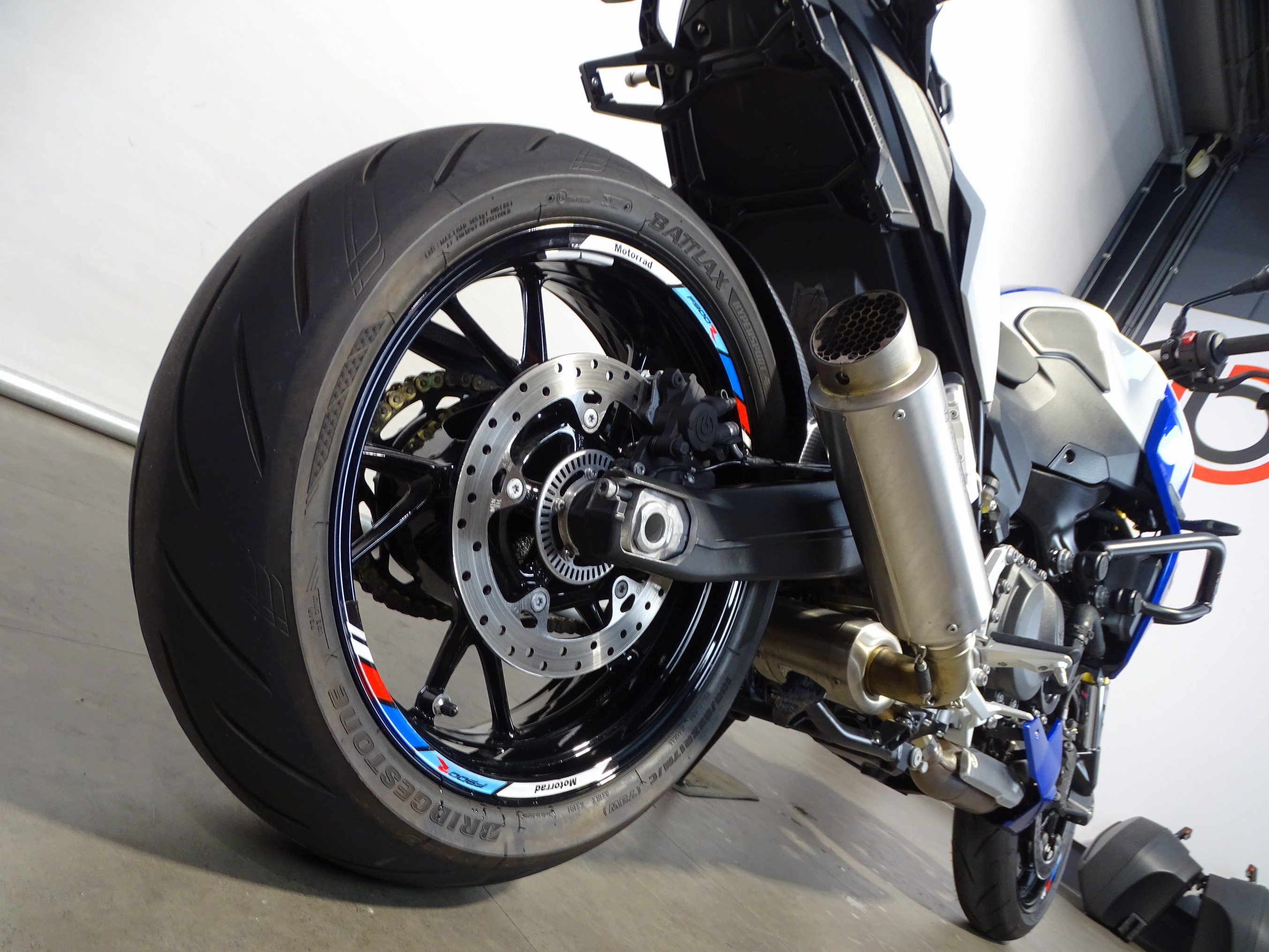 BMW F 900 R