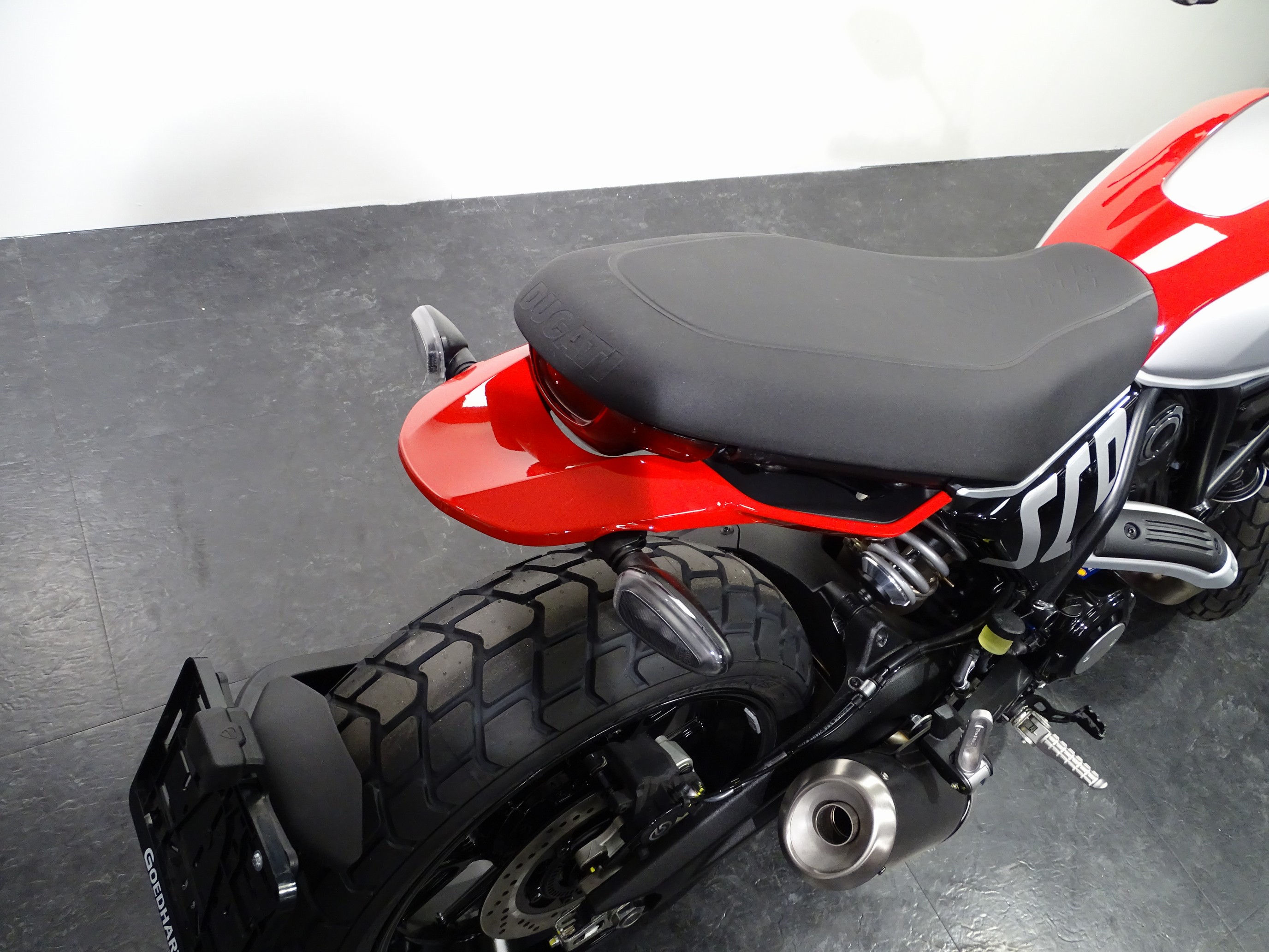 DUCATI SCRAMBLER ICON