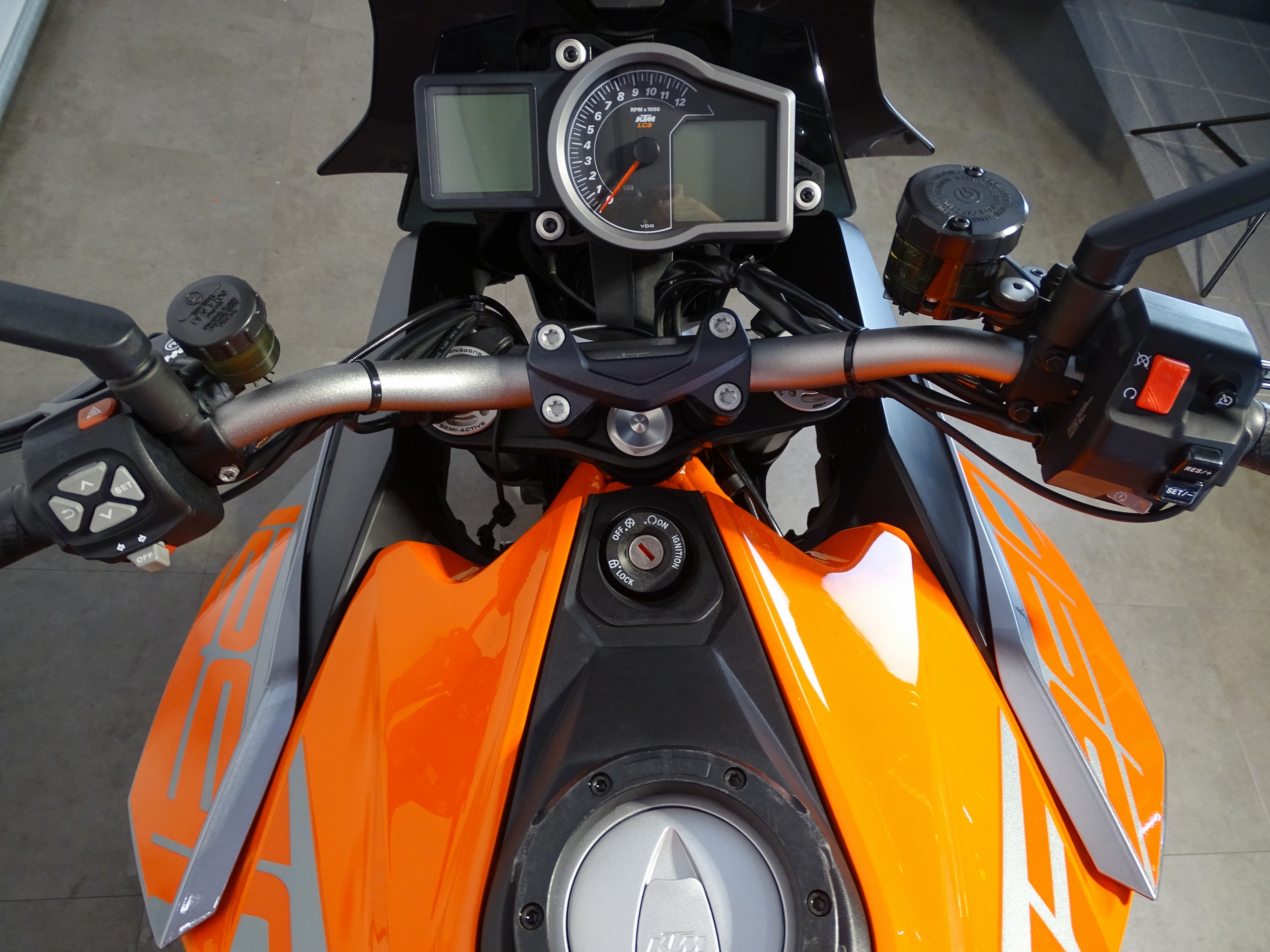 KTM 1290 SUPER DUKE GT