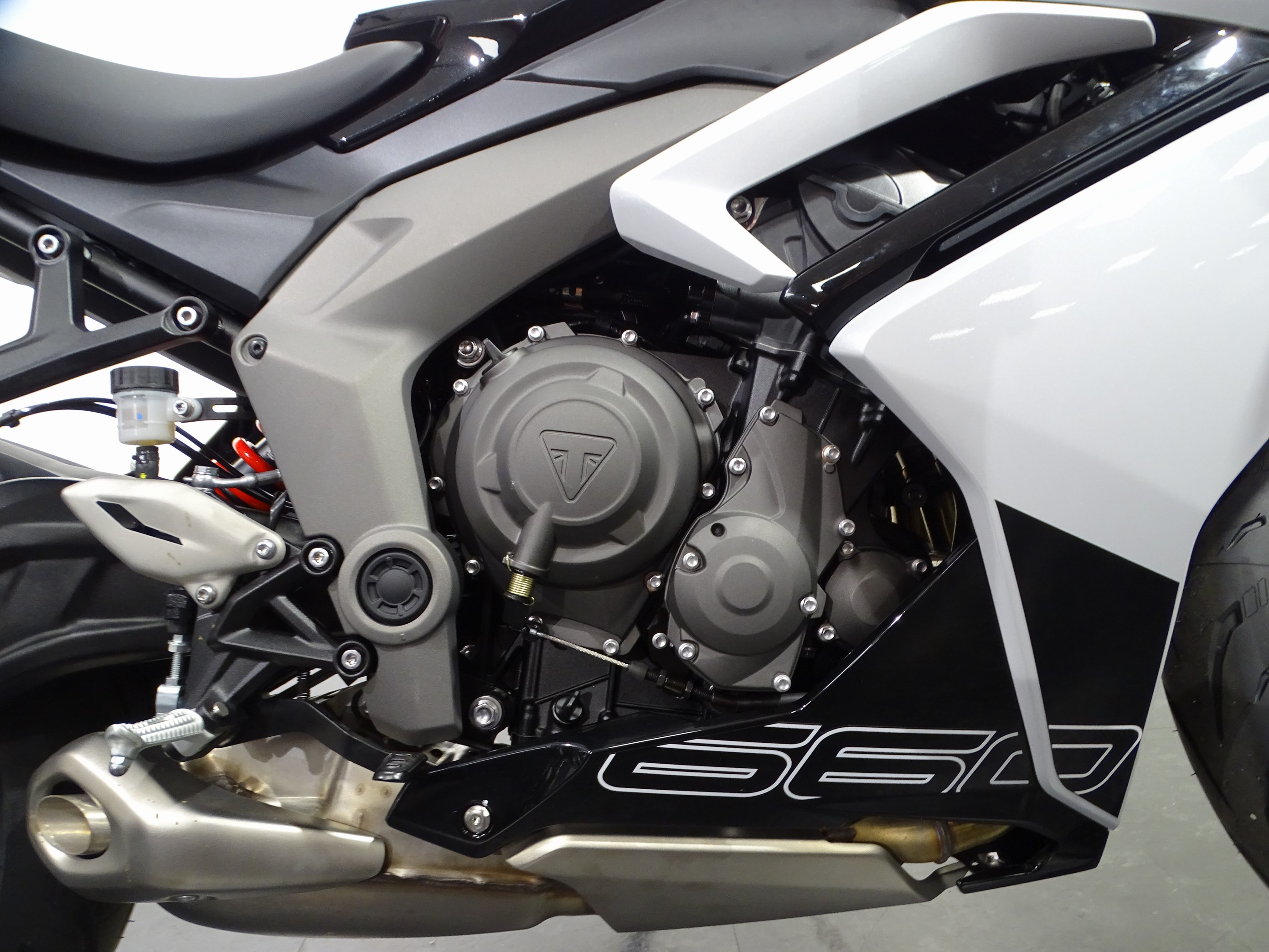 TRIUMPH DAYTONA 660