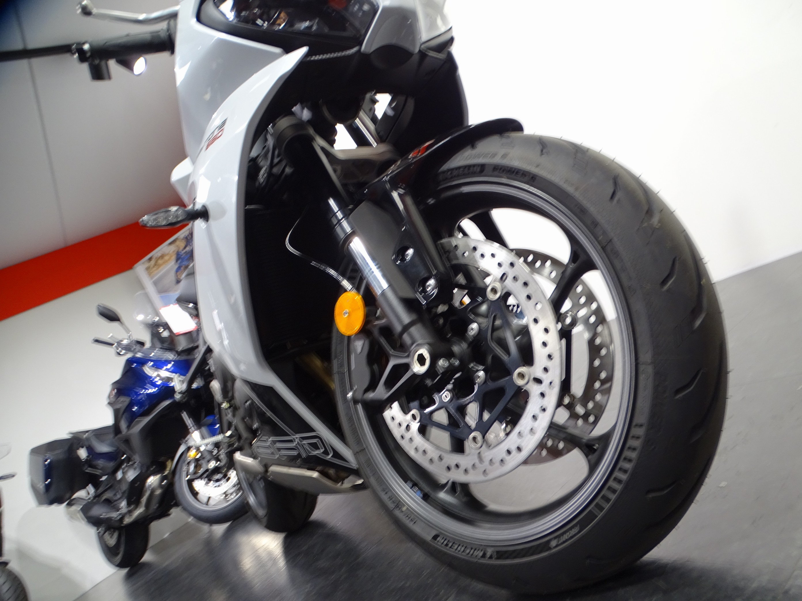 TRIUMPH DAYTONA 660