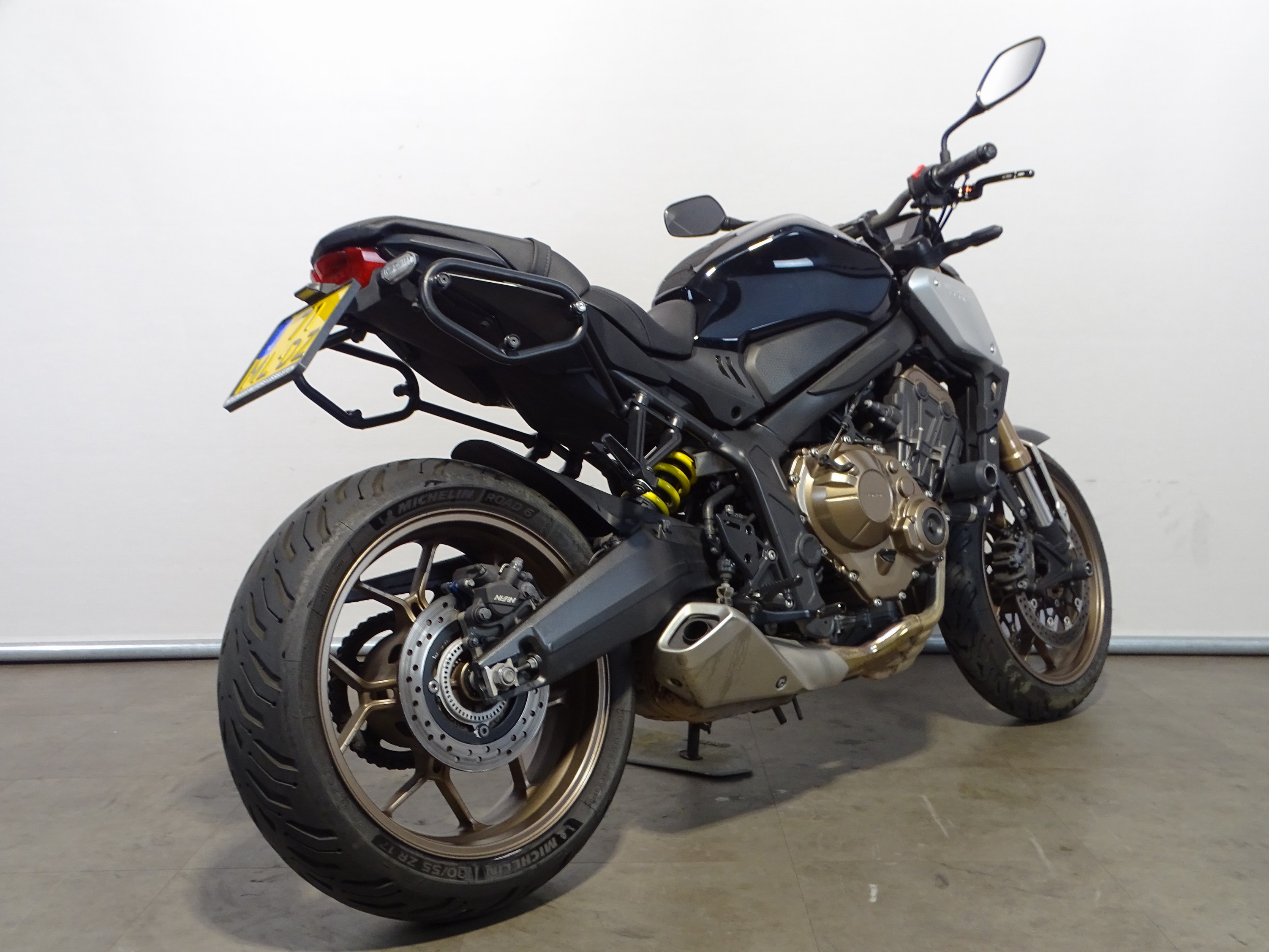 HONDA CB 650 R