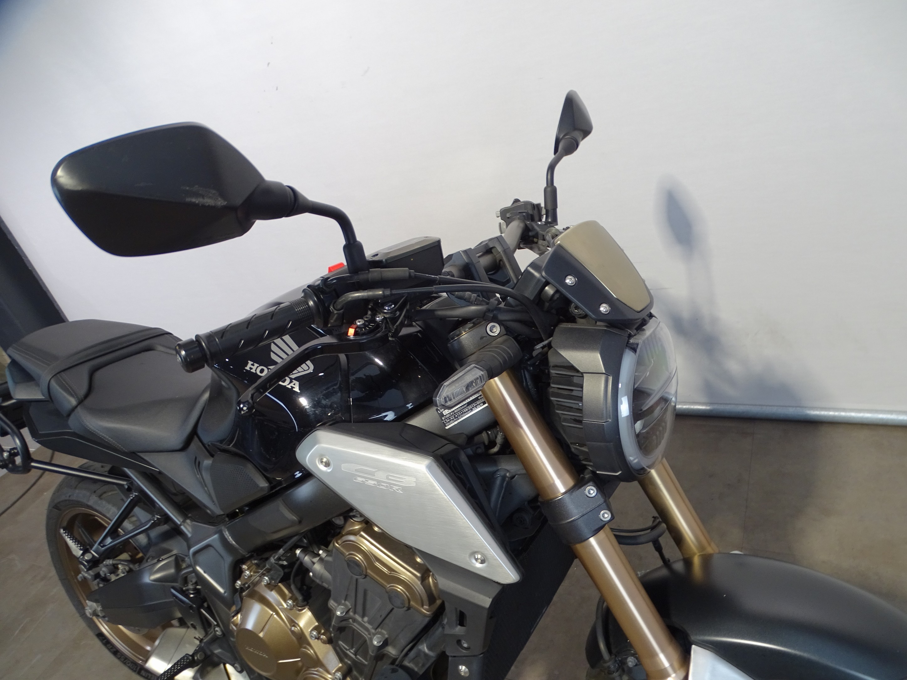 HONDA CB 650 R