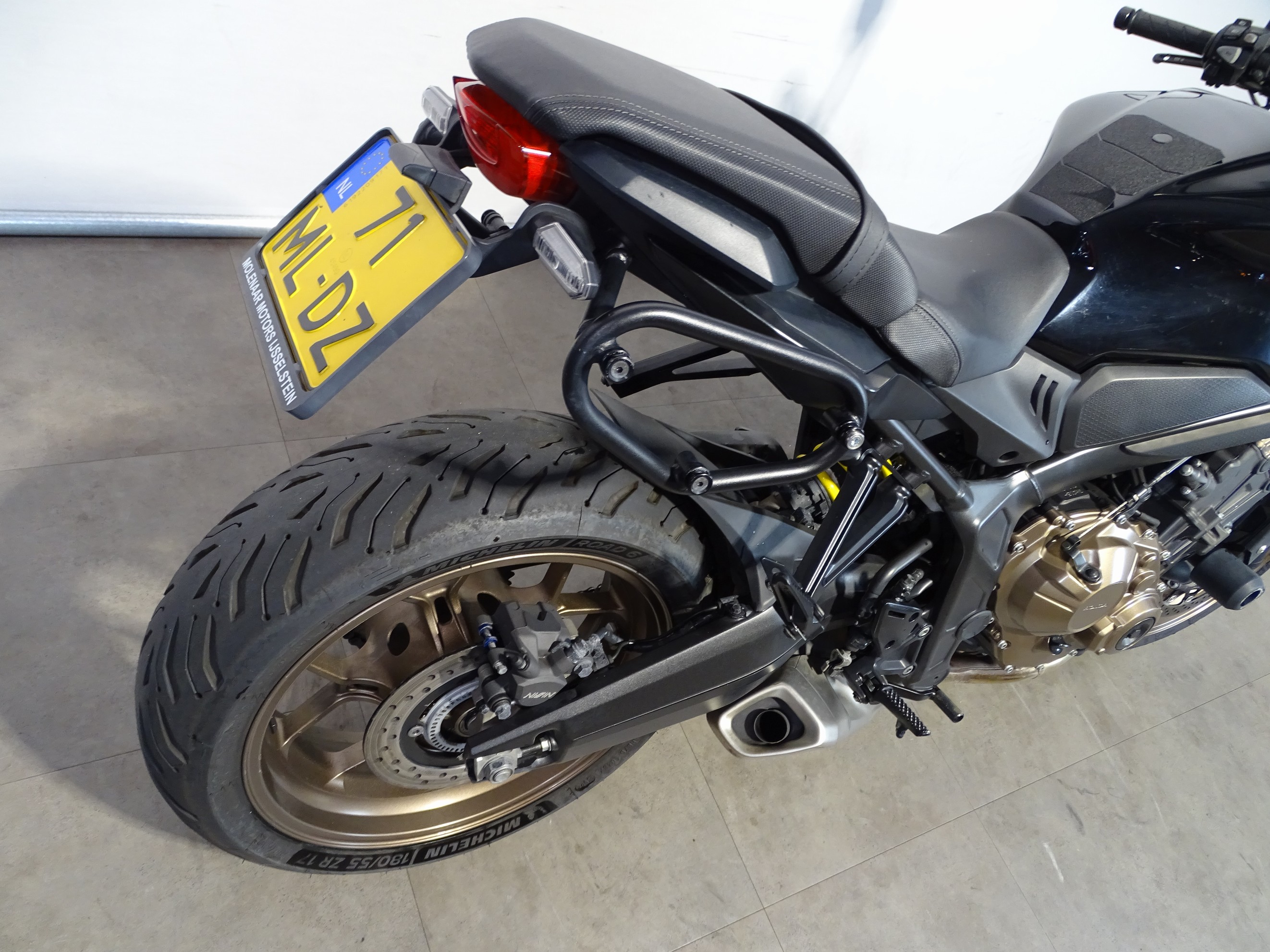 HONDA CB 650 R