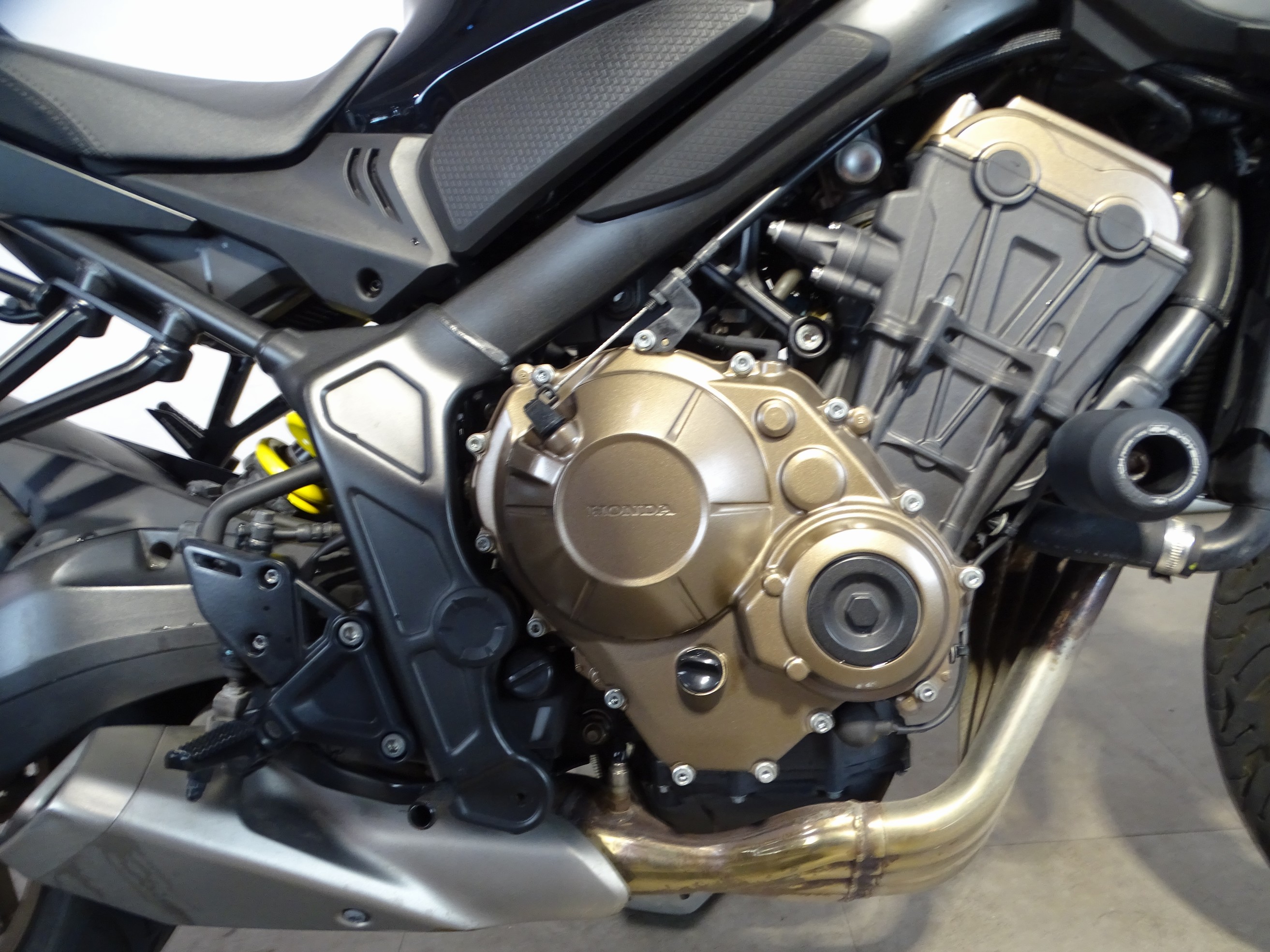 HONDA CB 650 R