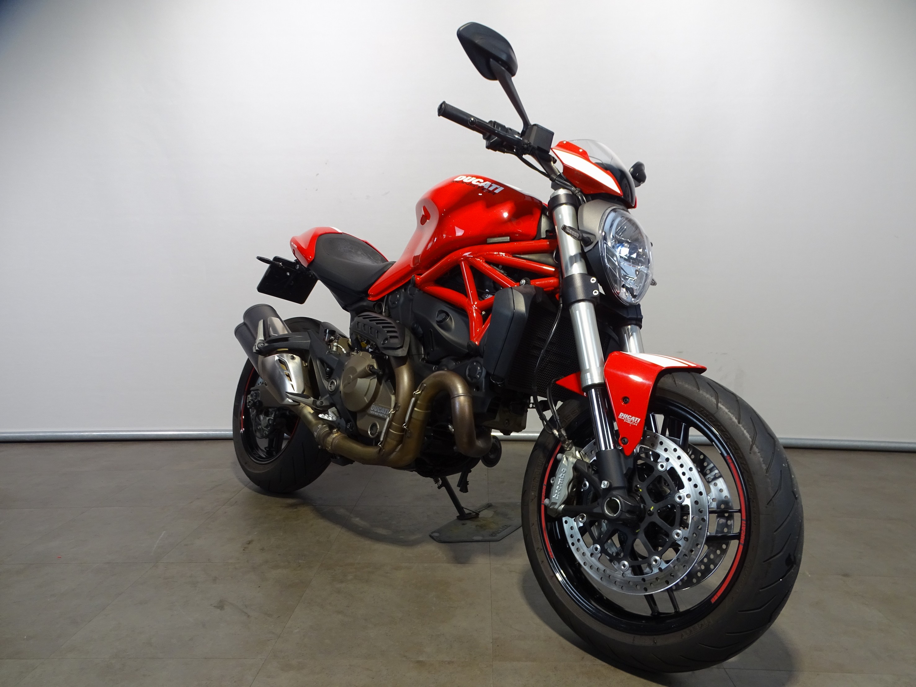 DUCATI MONSTER 821 STRIPE