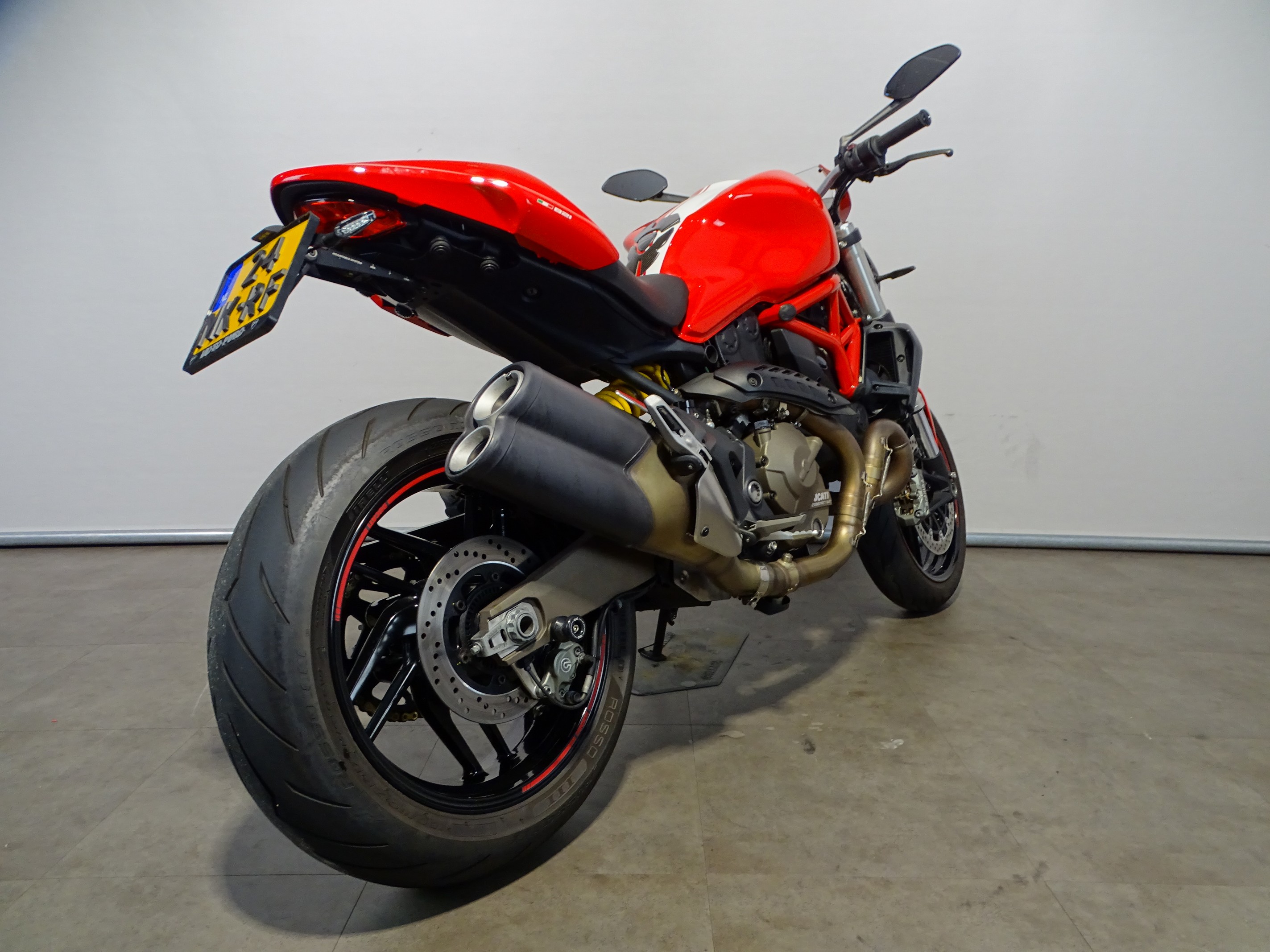 DUCATI MONSTER 821 STRIPE