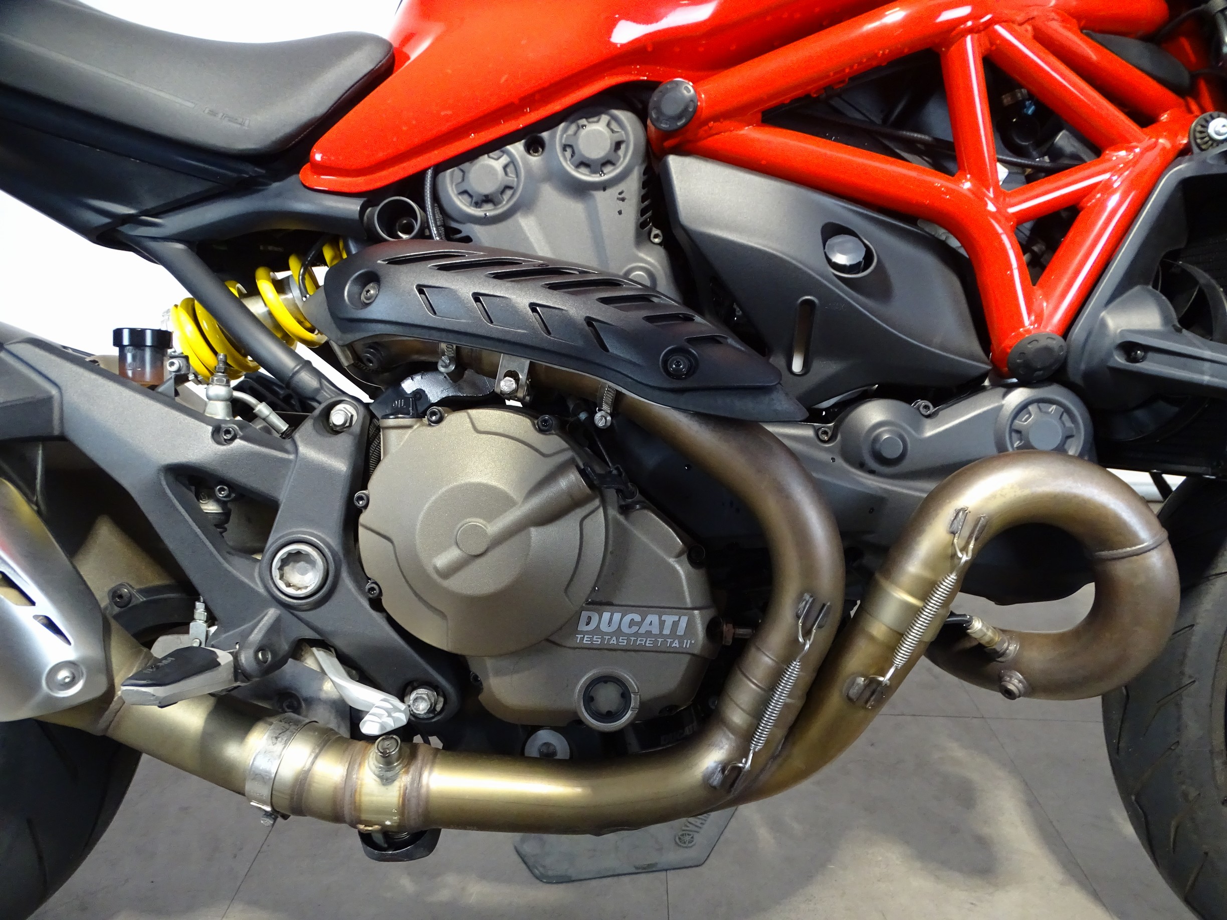 DUCATI MONSTER 821 STRIPE
